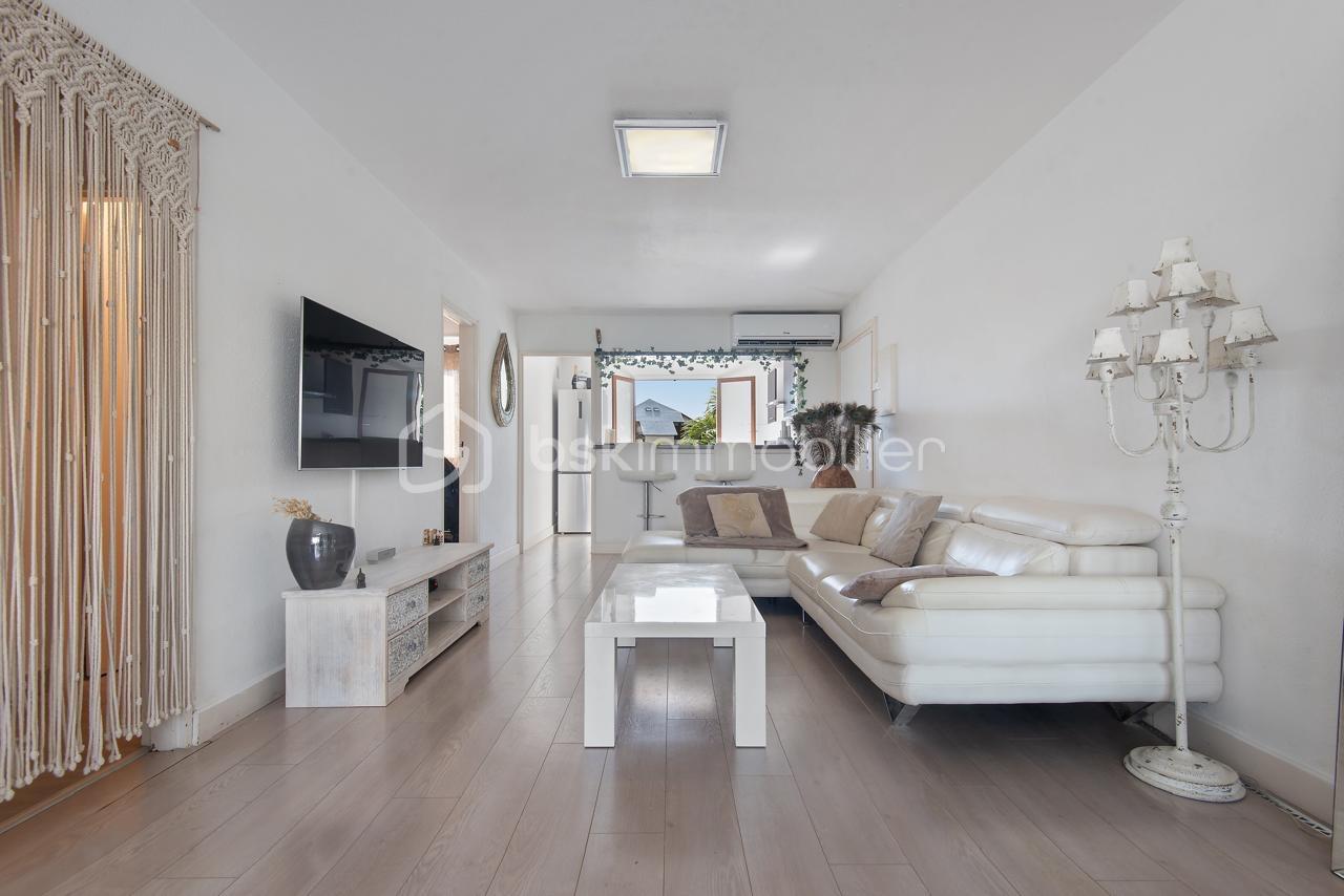 Appartement de 67 m² - SEJOUR 4.JPG