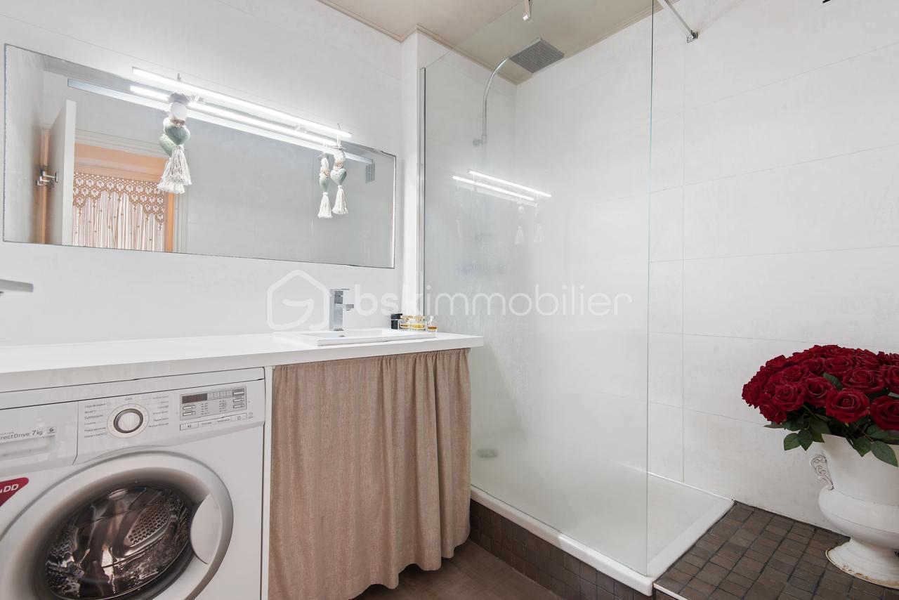 Appartement de 67 m² - SALLE D'EAU 1.JPG