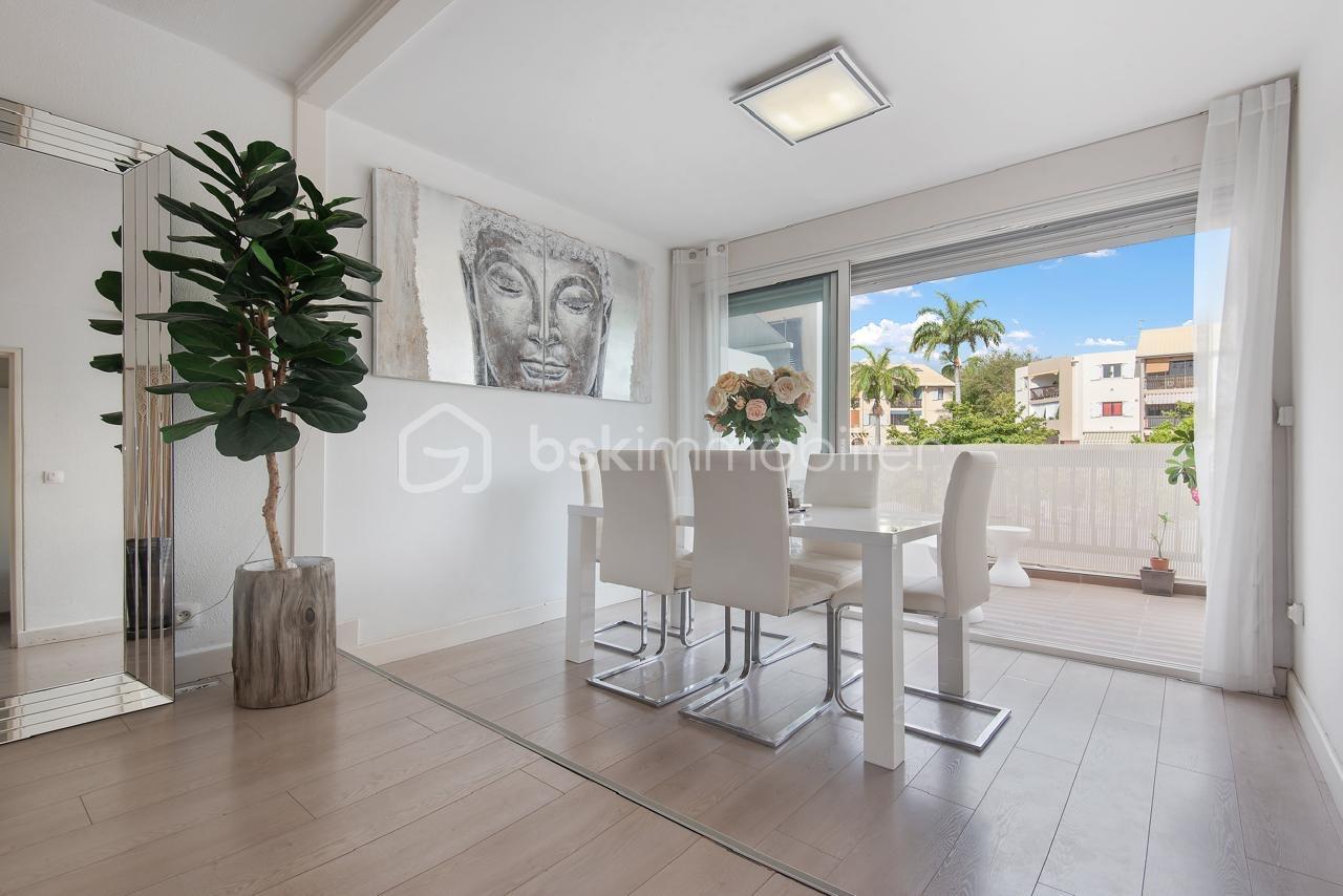 Appartement de 67 m² - SEJOUR 3.JPG