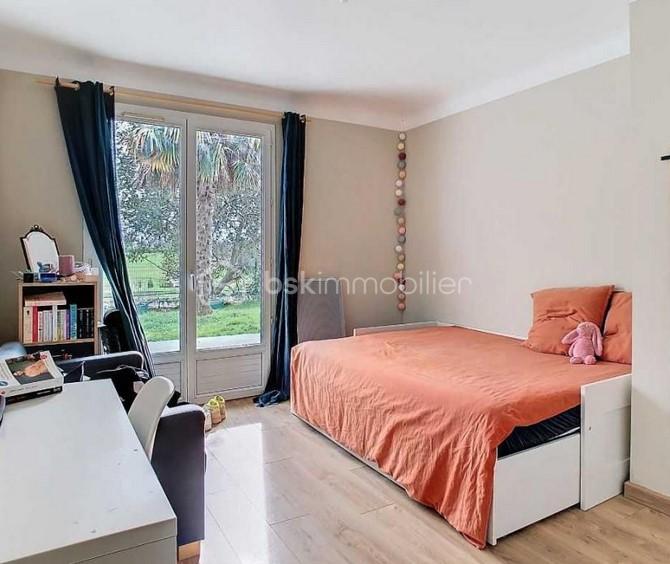 Maison contemporaine de 121 m² - Ch sud 2.jpg