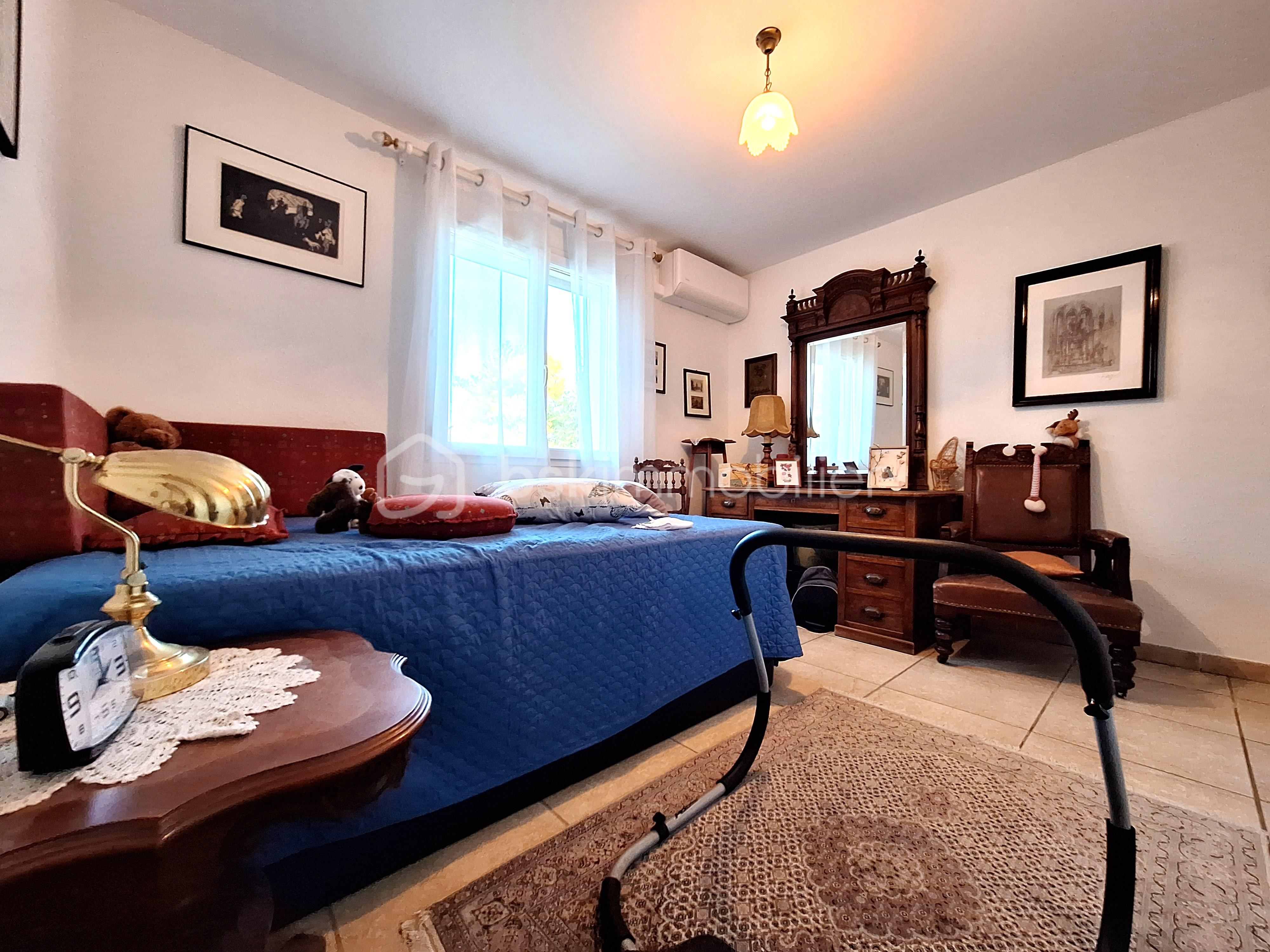 Maison de 90 m² - Chambre2 (2).jpg