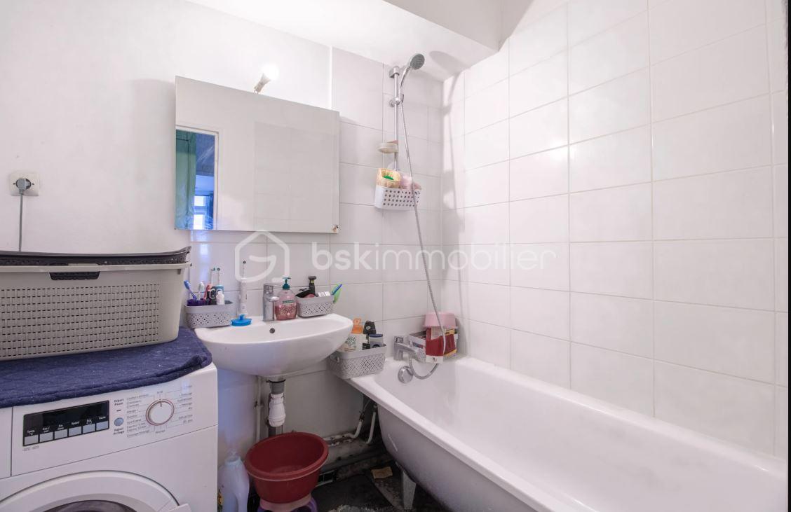 Appartement de 76,92 m² - SALLE DE BAIN.JPG
