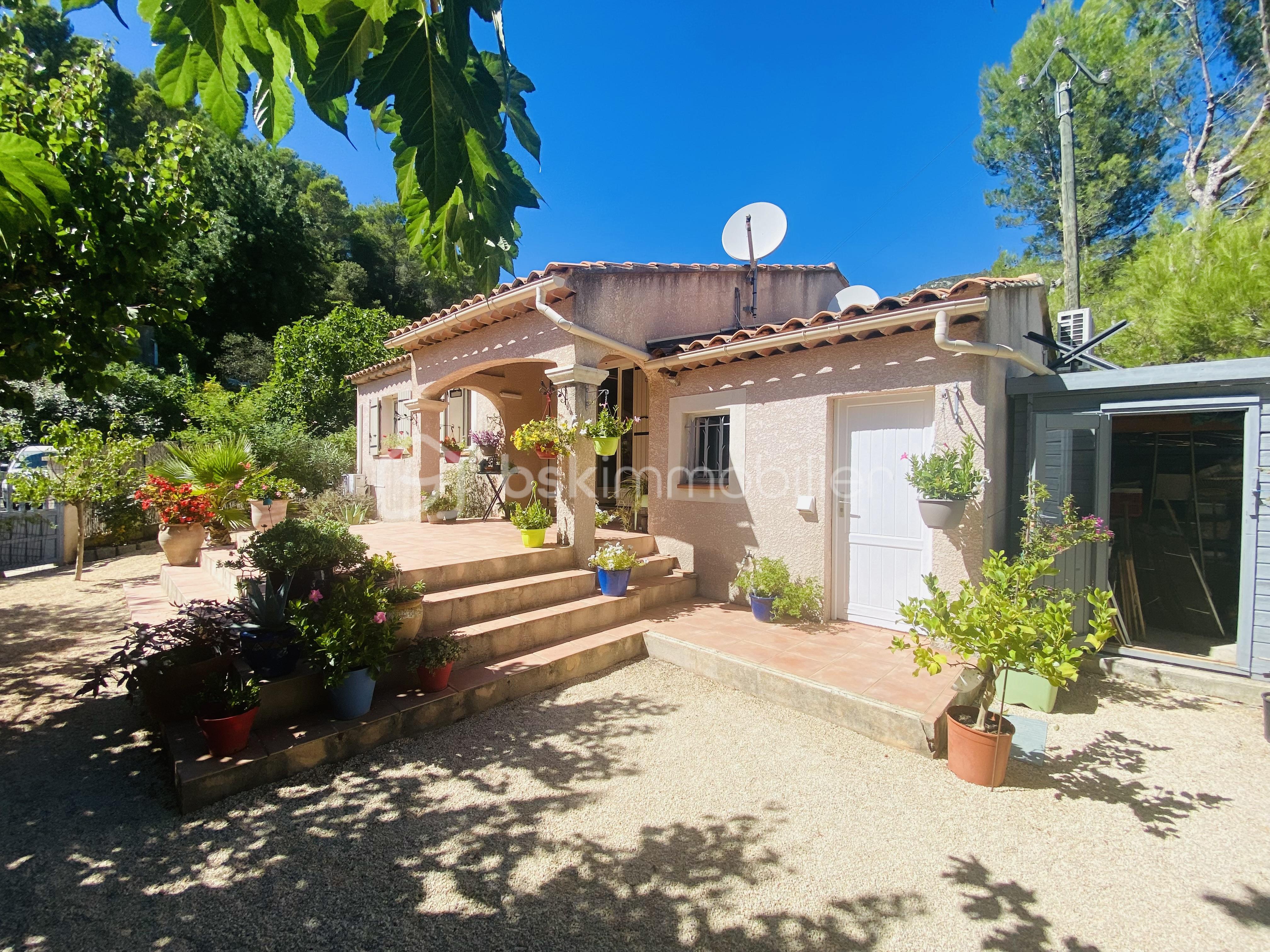 Maison 3 pièces 73 m² · à Signes · 73 m² · 350 000 €