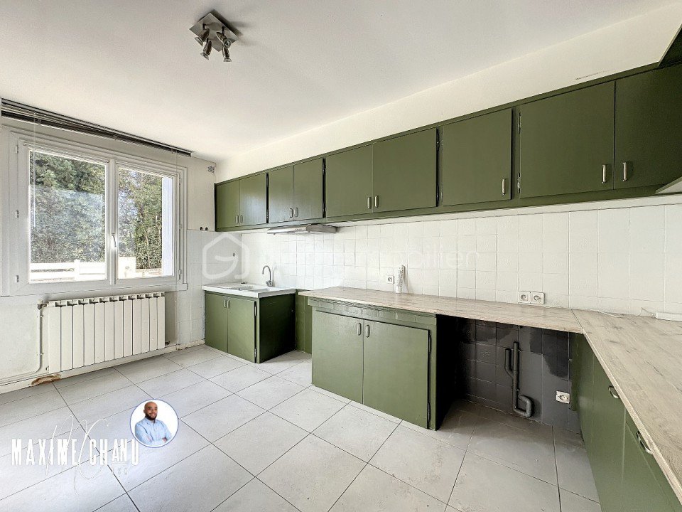 Immeuble mixte de 330 m² - gudesteguizard_1698752079_1698752083_52134_b657c50