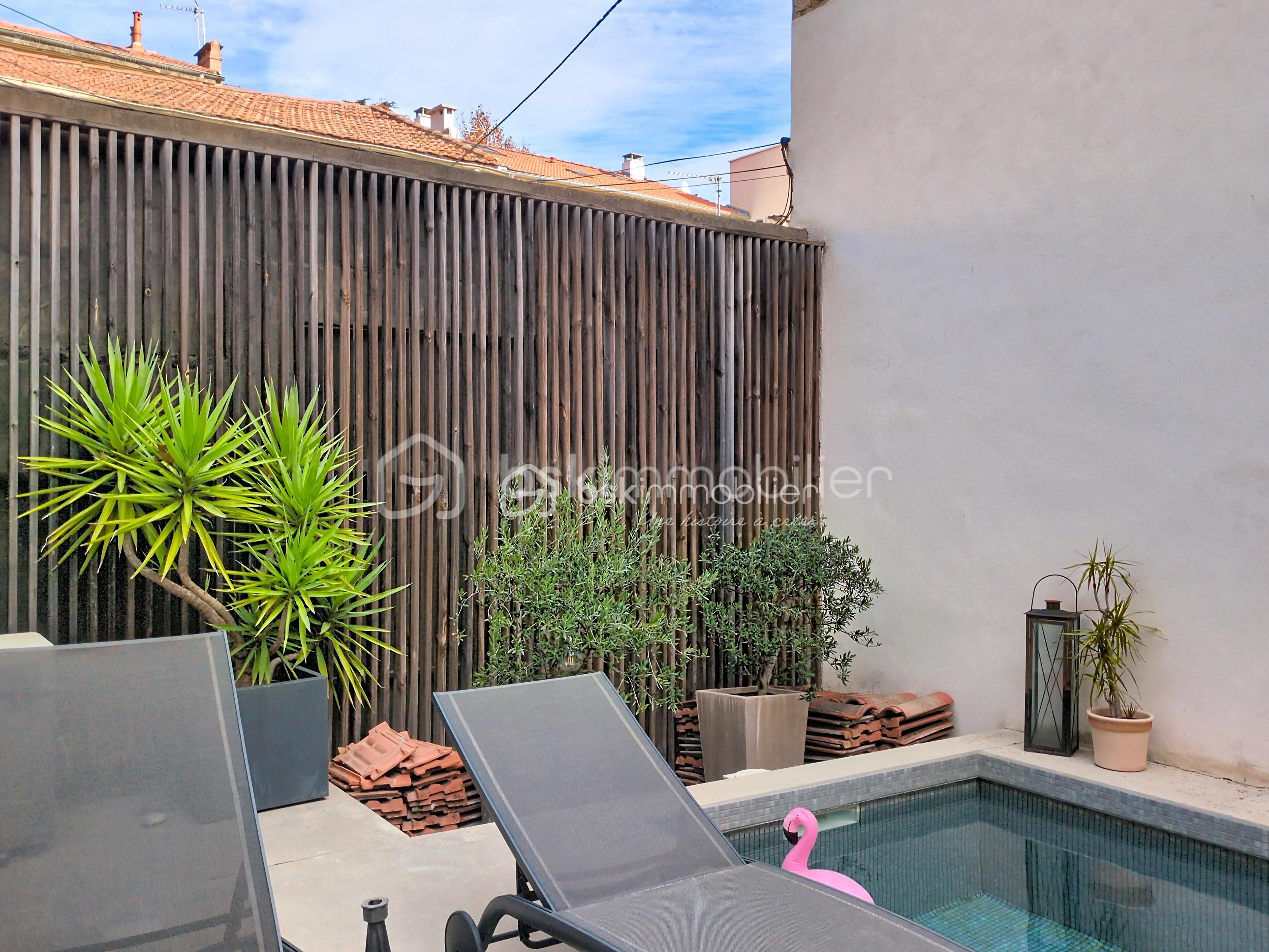 Maison de 223 m² - piscine.jpg