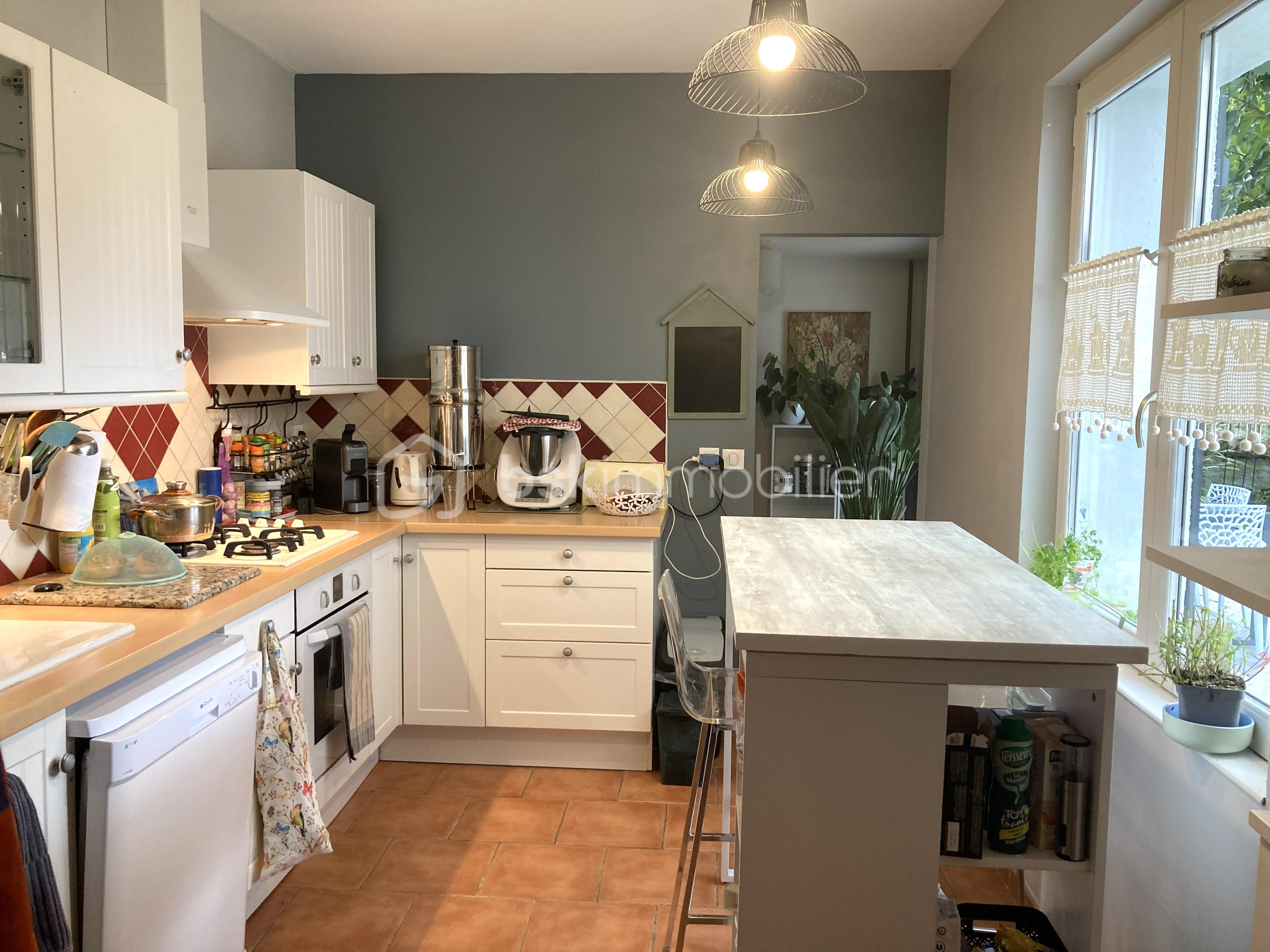 Maison traditionnelle de 104 m² - cuis.jpg