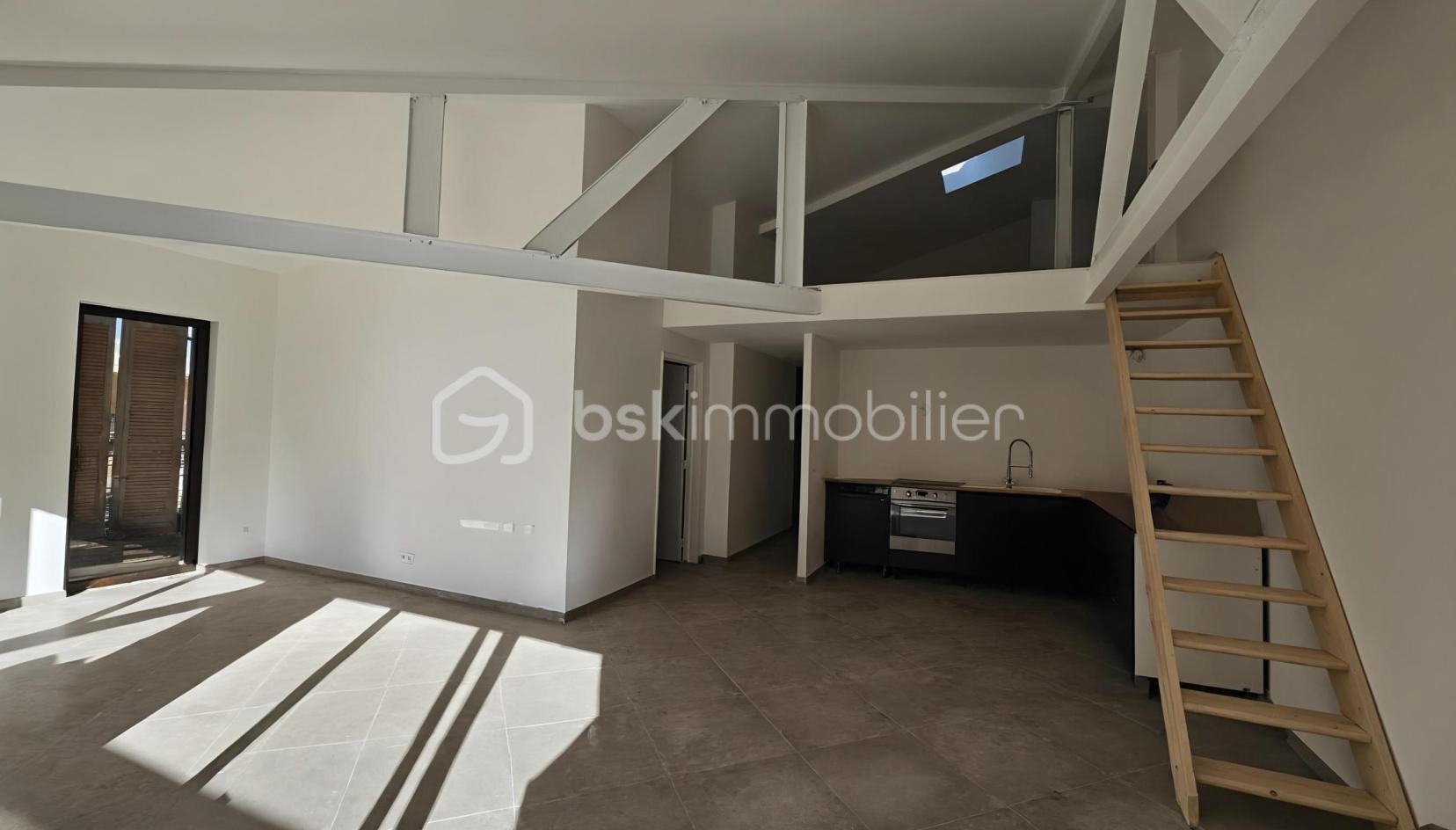 Appartement de 79 m² - a64bc0ef66df55c-1.jpg