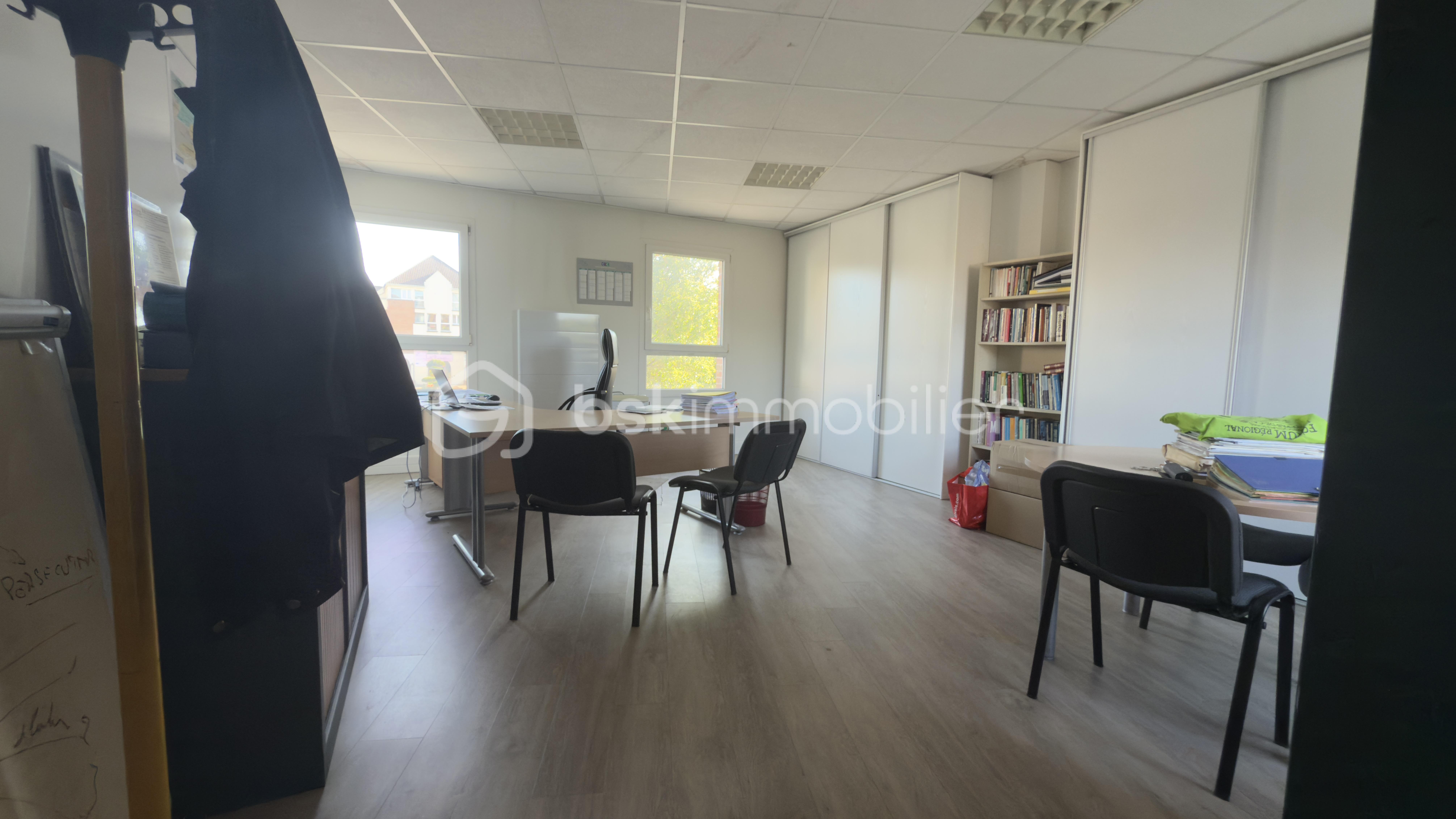 Bureau de 269 m² - IMG_1329.jpeg