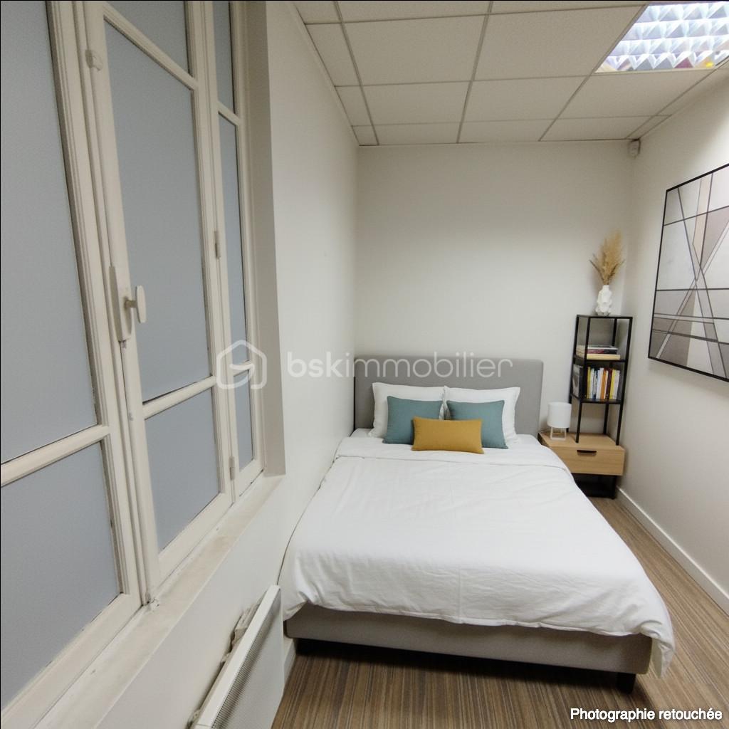 Local commercial de 185 m² - generated_2026-01-14T18_27_32.696.jpg