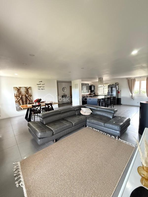 Maison traditionnelle de 189 m² - IMG-20251022-WA0013 (1).jpg