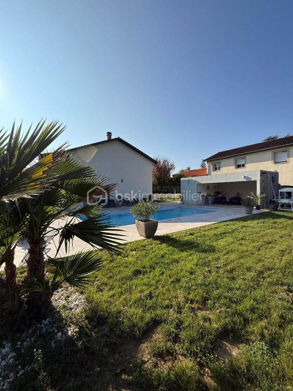 Maison traditionnelle de 189 m² - IMG-20251020-WA0015.jpg