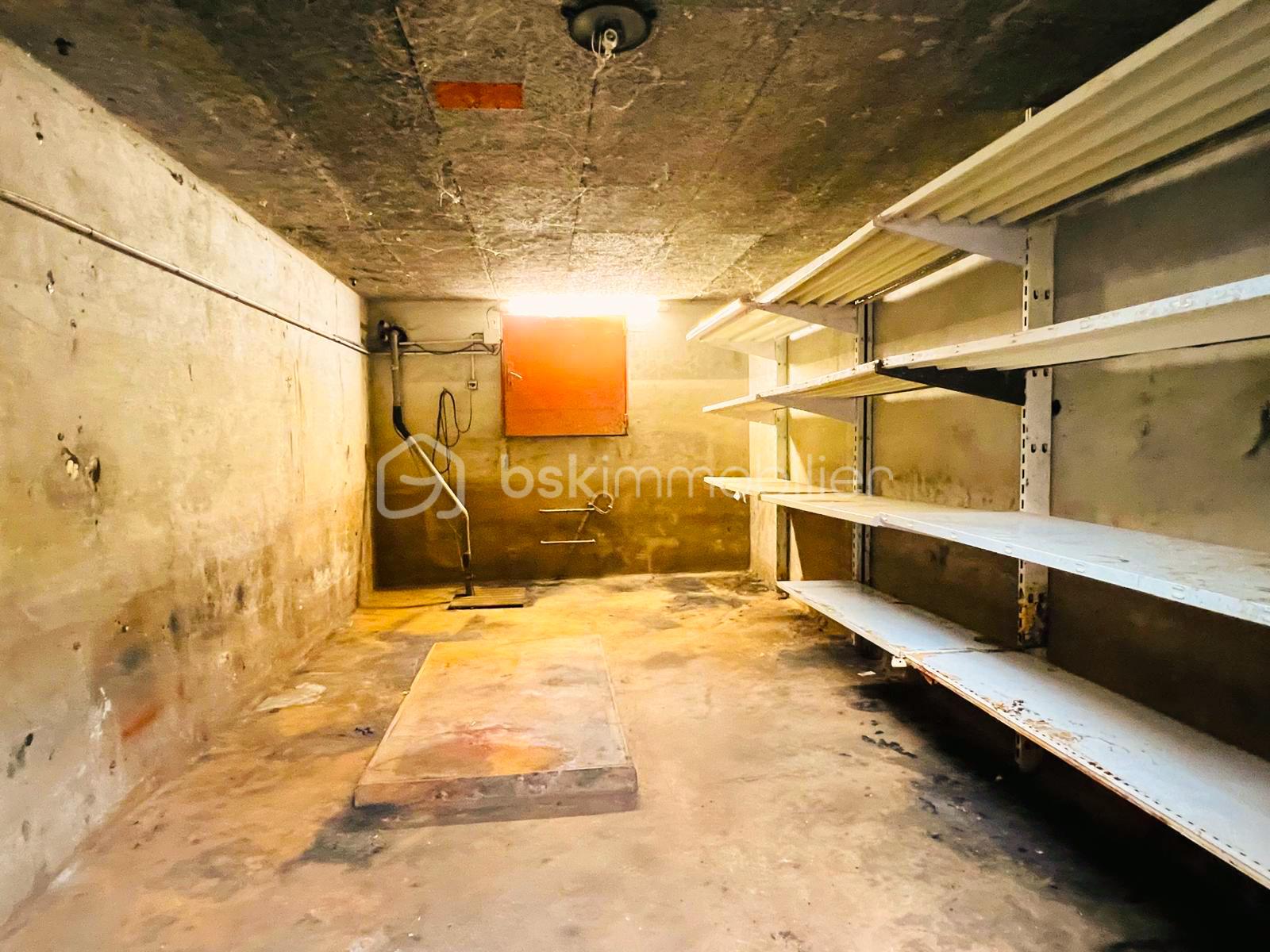 Appartement de 97,90 m² - CAVE.jpg
