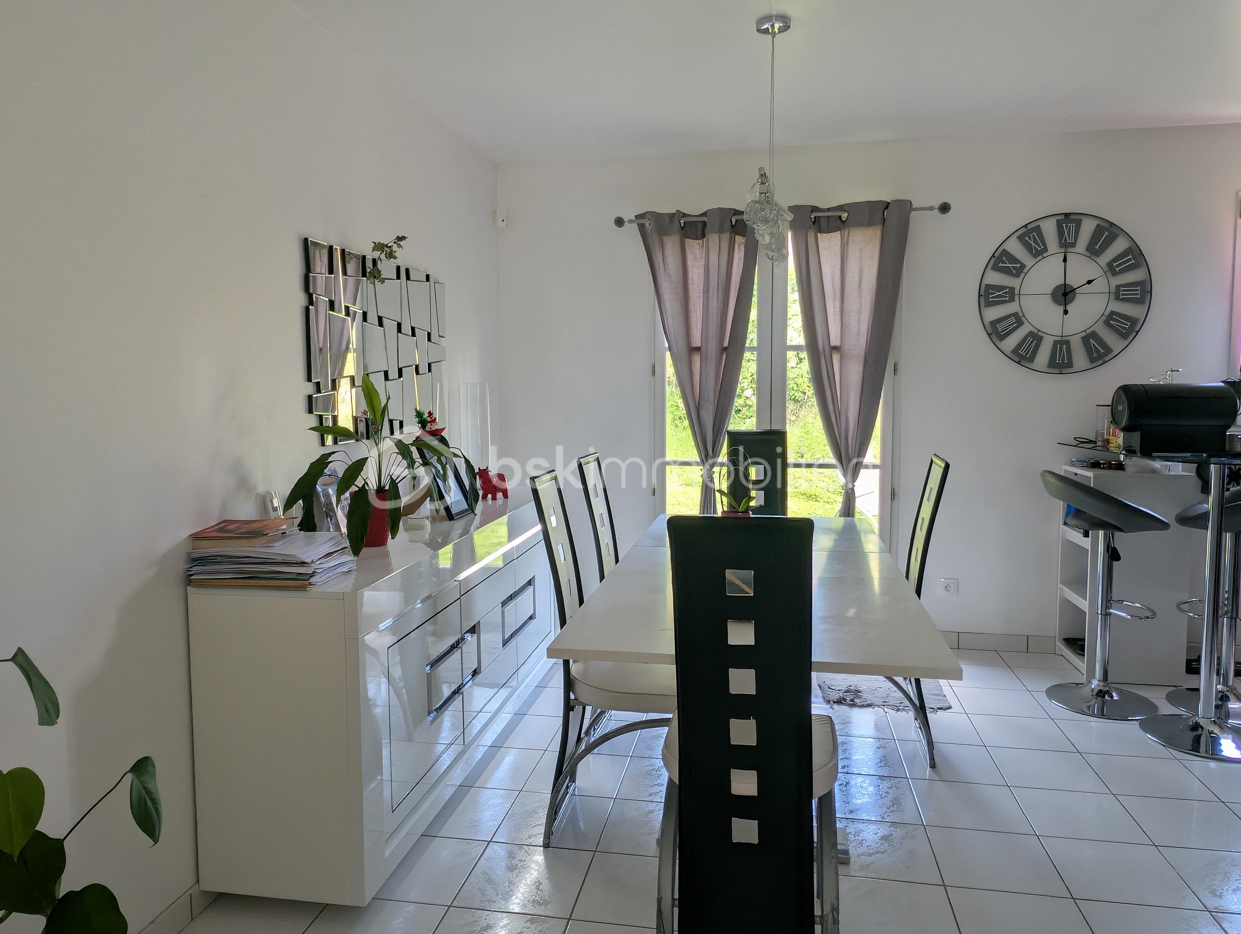 Maison de 90 m² - PXL_20250801_115842778.jpg