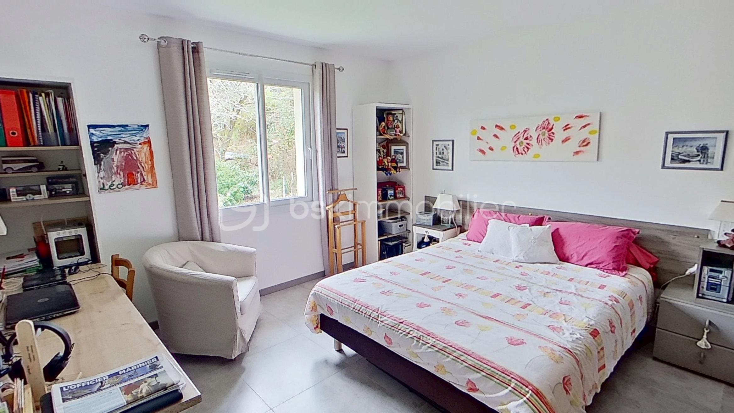 Maison d architecte de 151,22 m² - Maison-darchitecte-183-m-BBC-RT-2012-10242025_153331.jpg