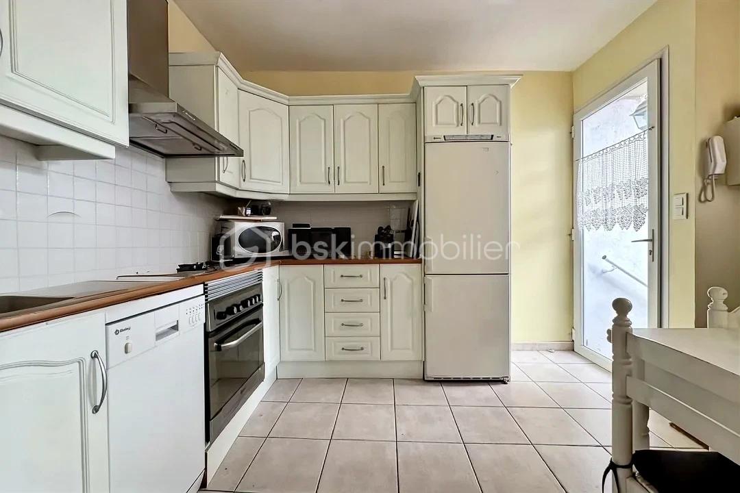 Immeuble mixte de 172 m² - hoqi-cac92fe53bb946bf8e8c856cb52ea353.JPG