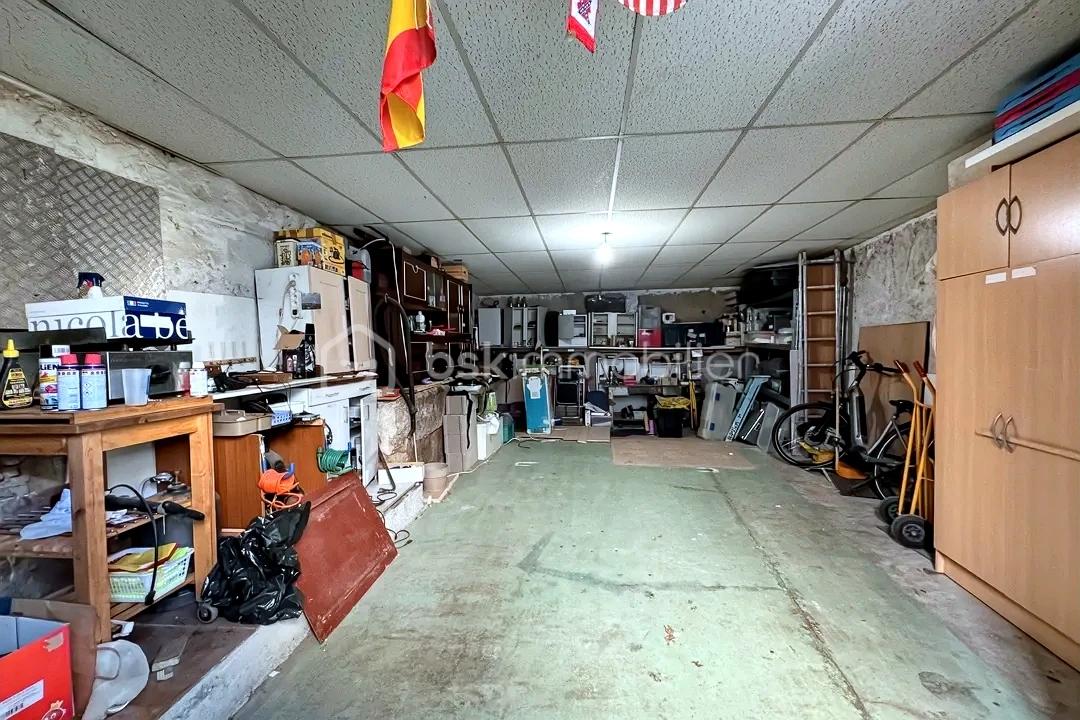 Immeuble mixte de 172 m² - hoqi-9a9e3fcc04e64776bfcbb0cc304e0fb2.JPG