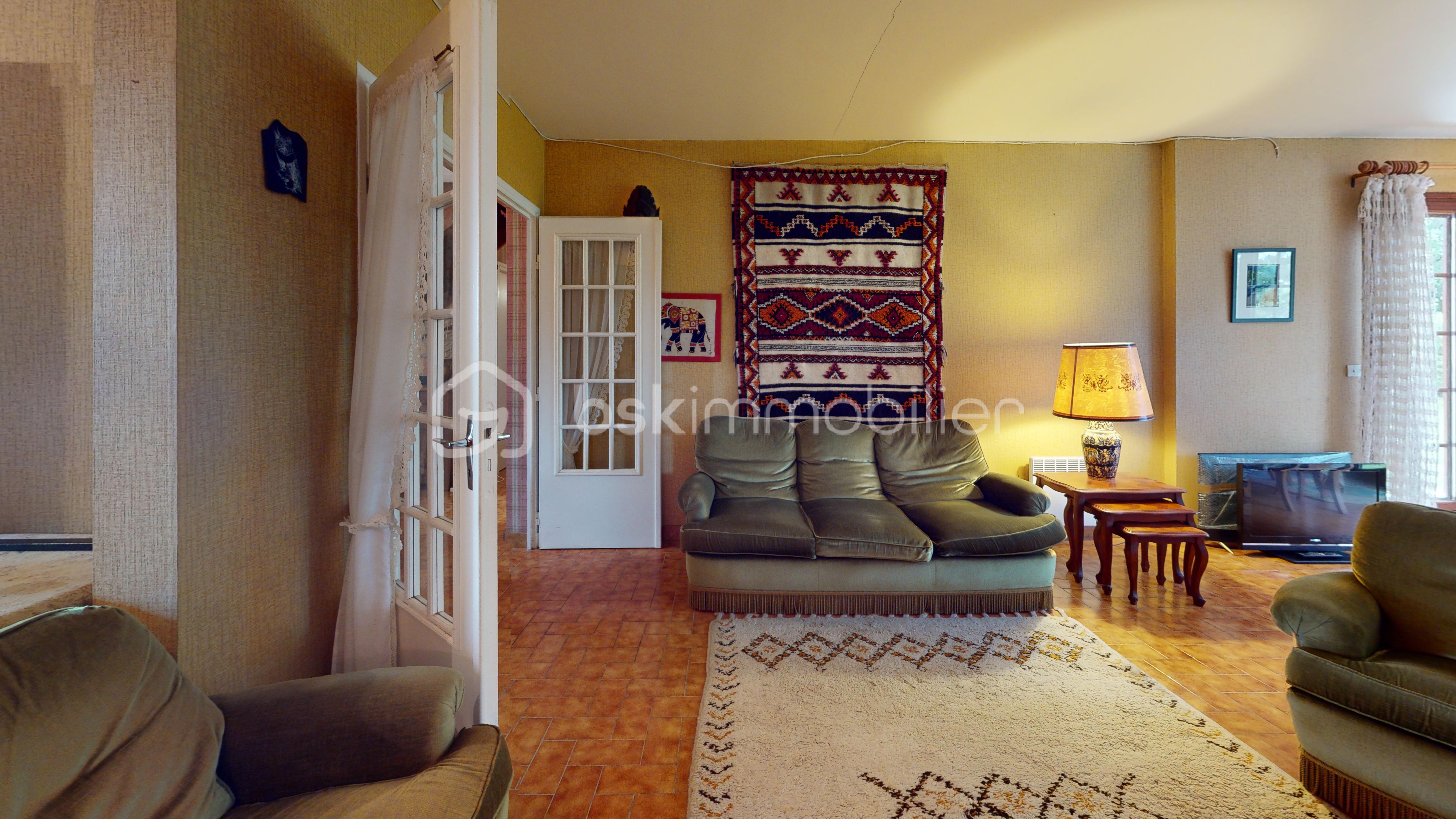 MAISON-DE-CAMPAGNE-SANS-VOISIN-Living-Room 1.jpg