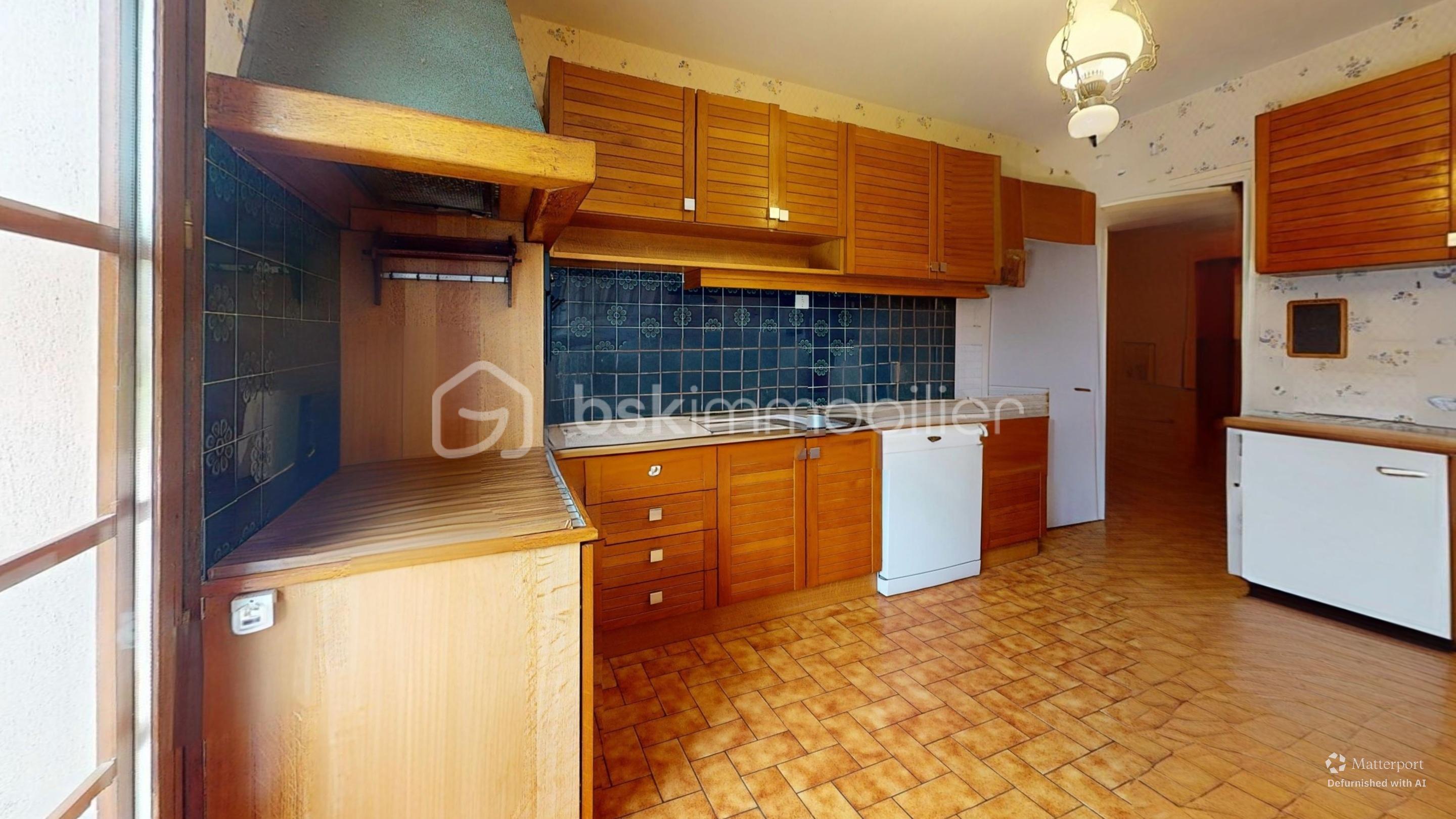 MAISON-DE-CAMPAGNE-SANS-VOISIN-Kitchen-Defurnished 1.jpg