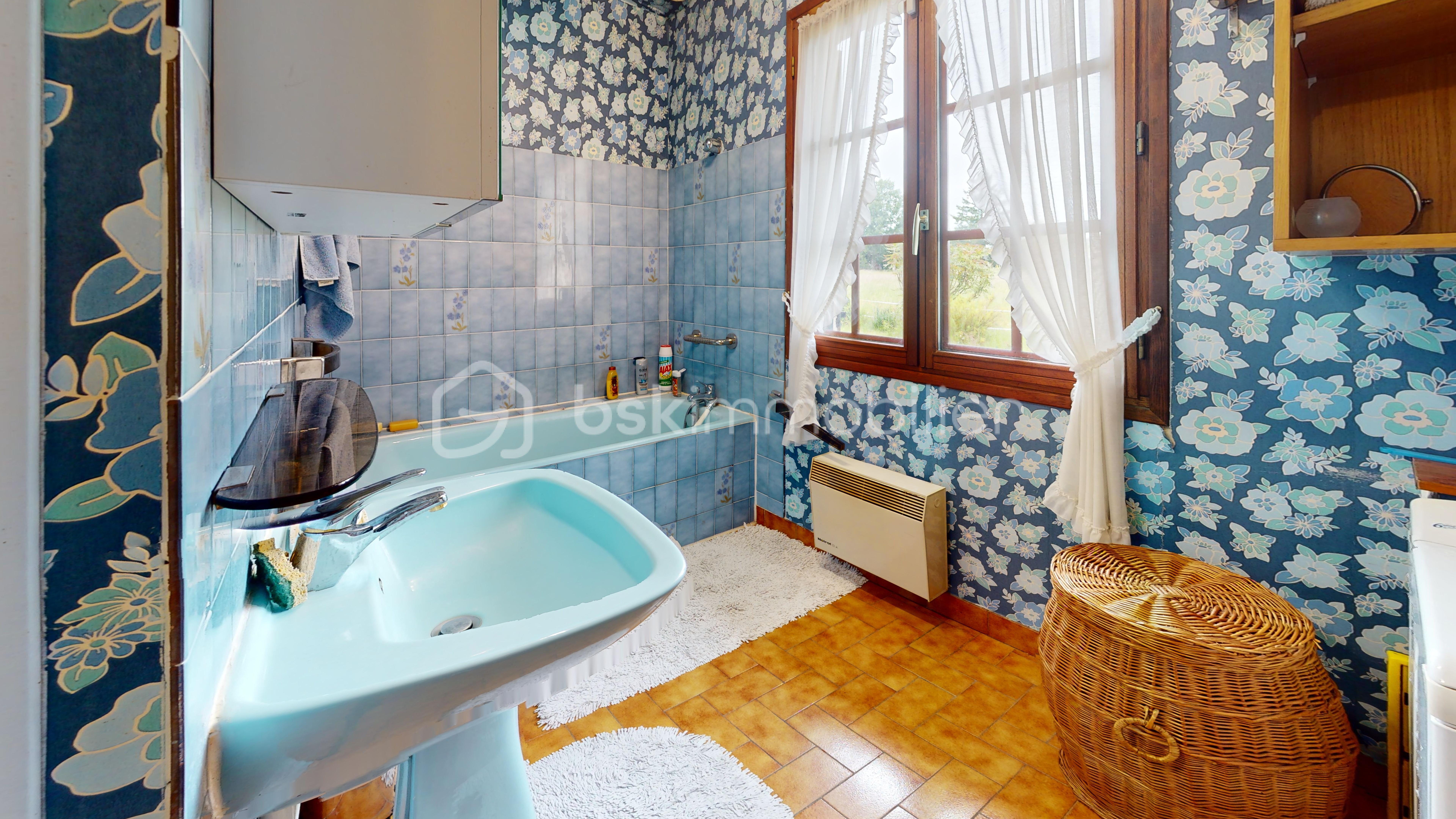 MAISON-DE-CAMPAGNE-SANS-VOISIN-Bathroom.jpg