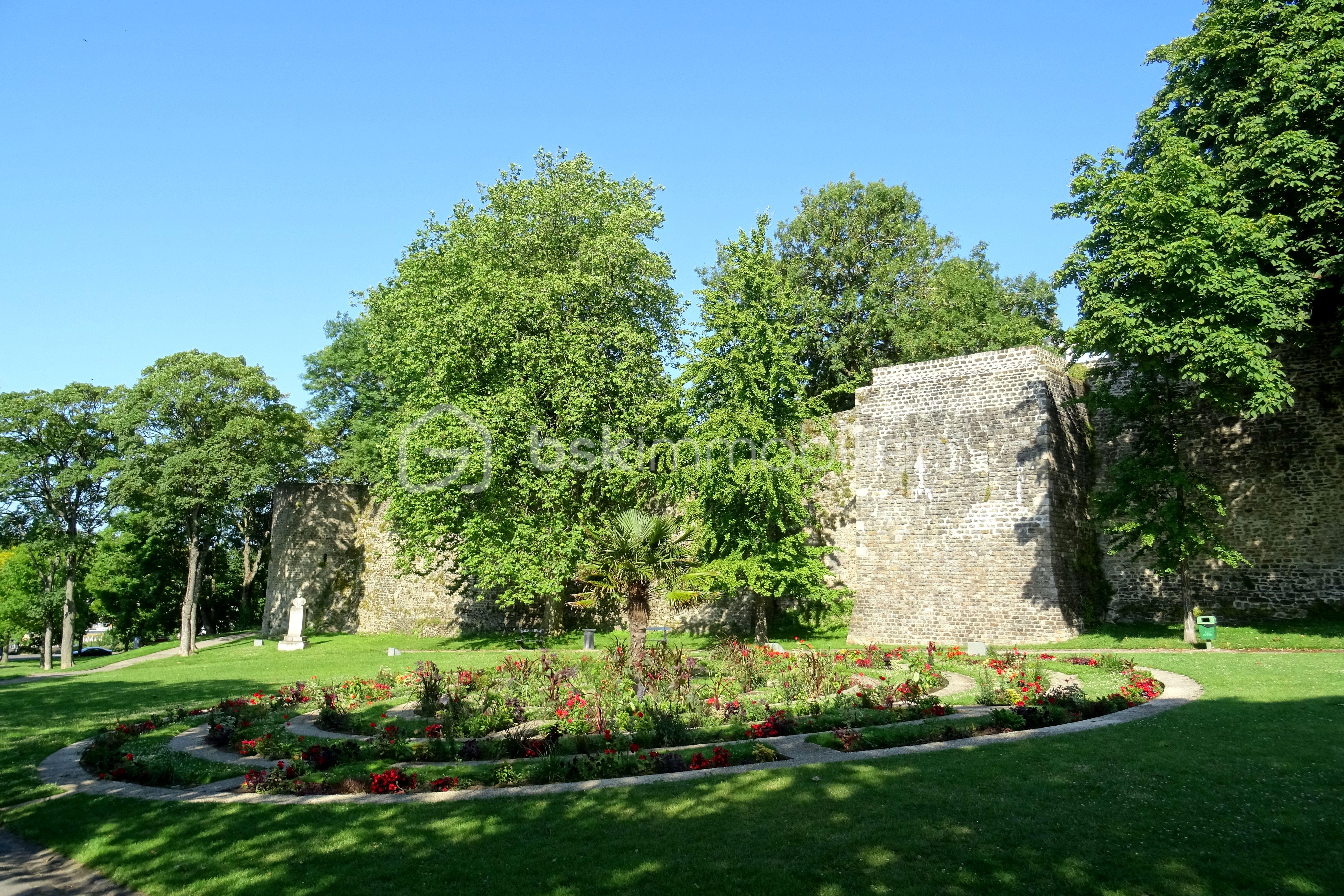 Appartement de 27 m² - sarfati jardin du prince albert.jpg