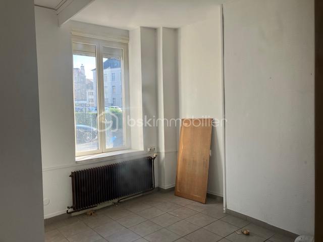 Appartement de 27 m² - sarfati salle 1.jpg