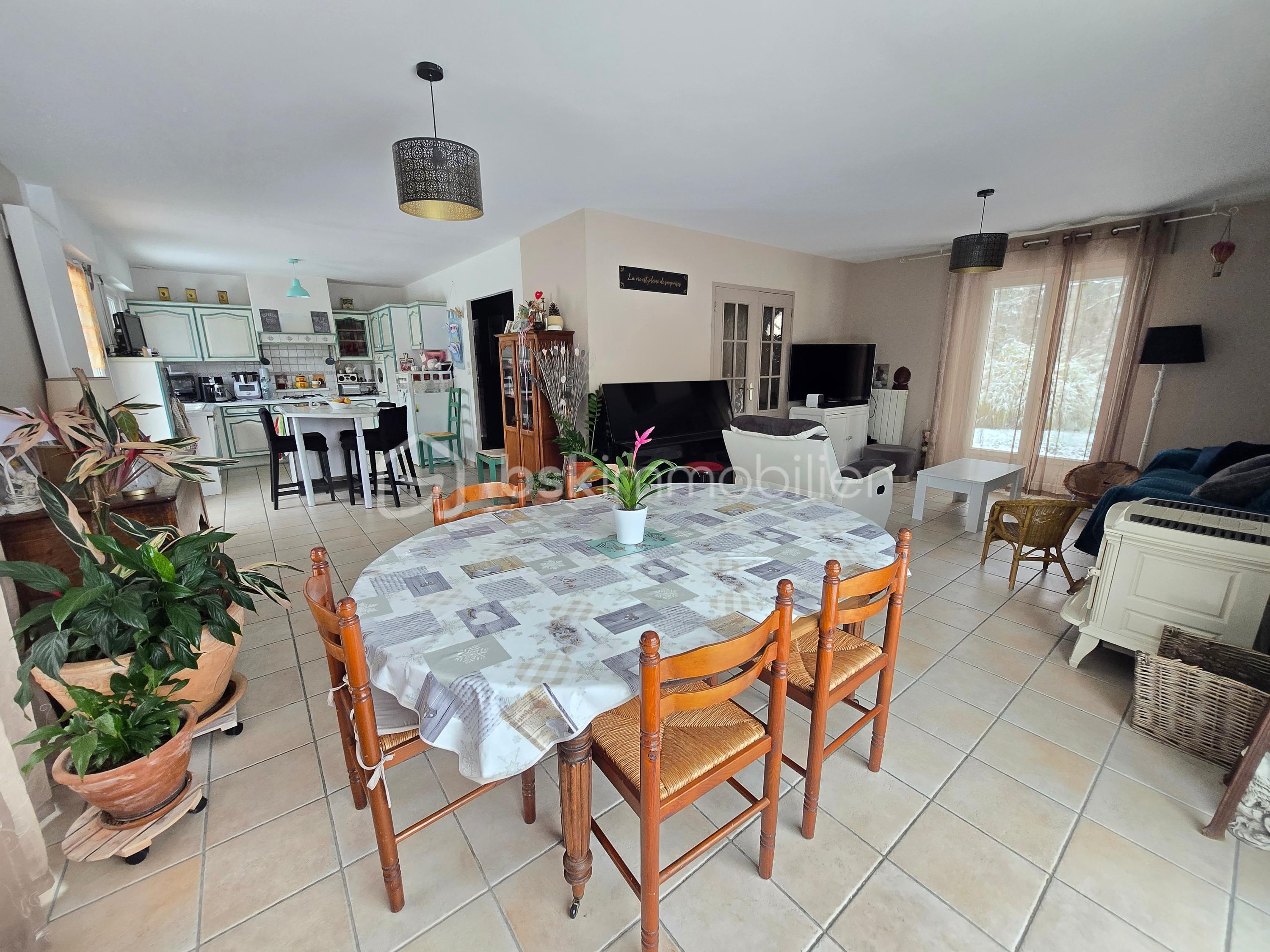 Pavillon de 175 m² - AIRetouch_20251202_204731866.jpg