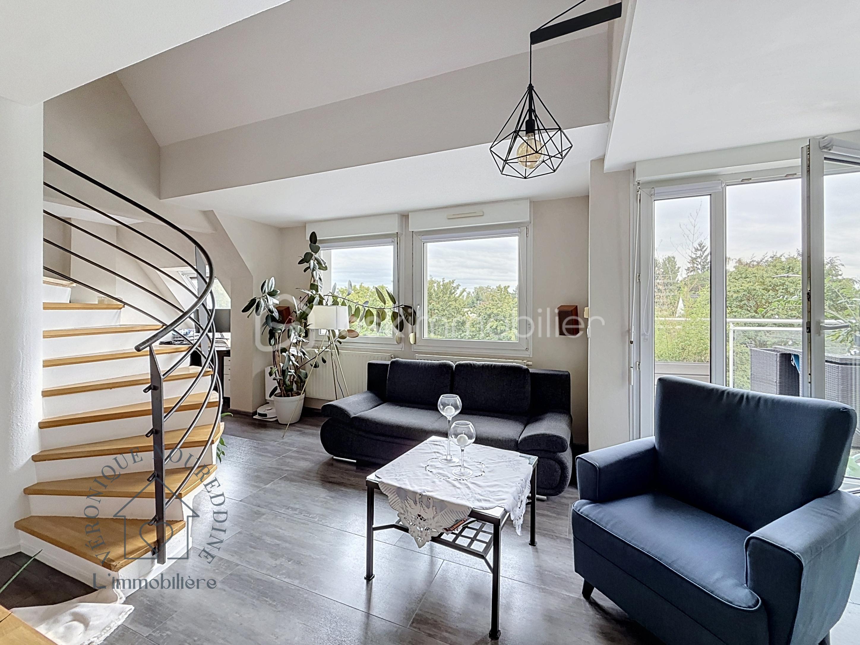 best salon escalier.jpg