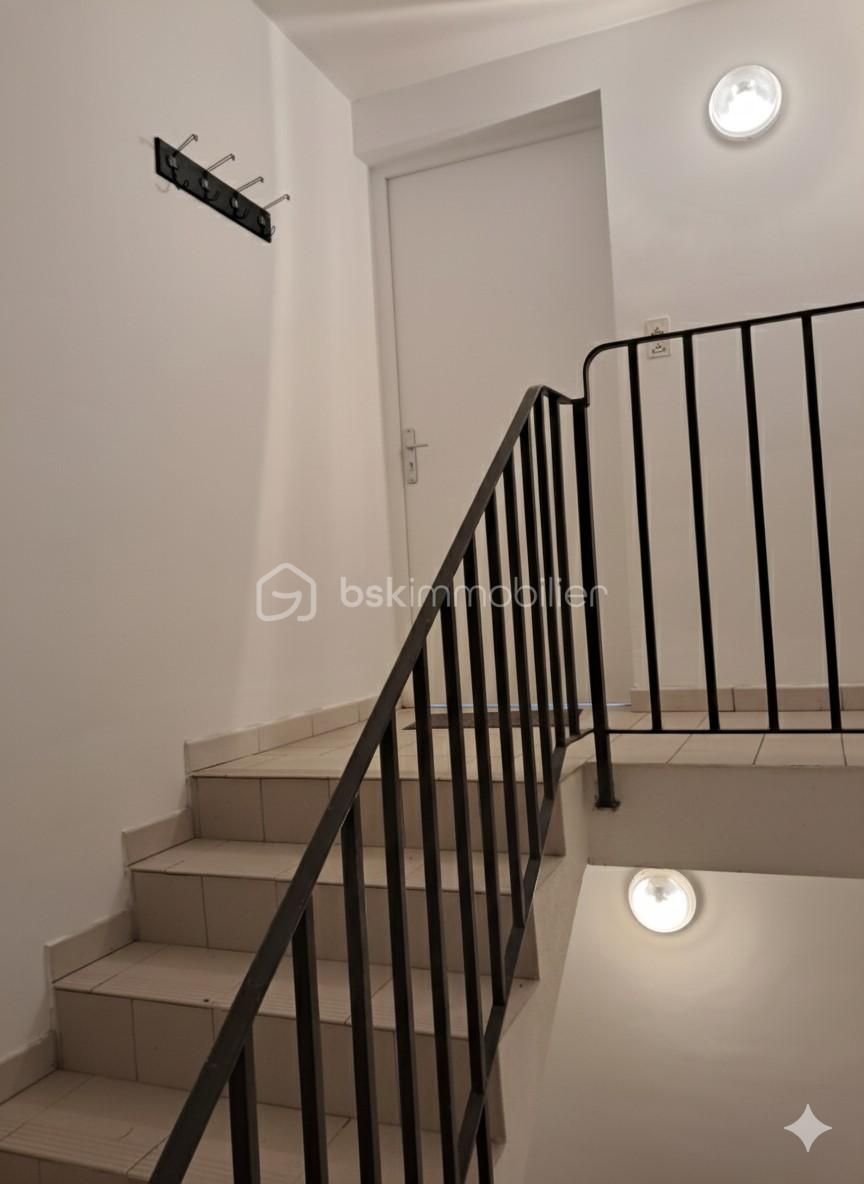 Immeuble mixte de 102 m² - thumbnail_1765782002197.jpg