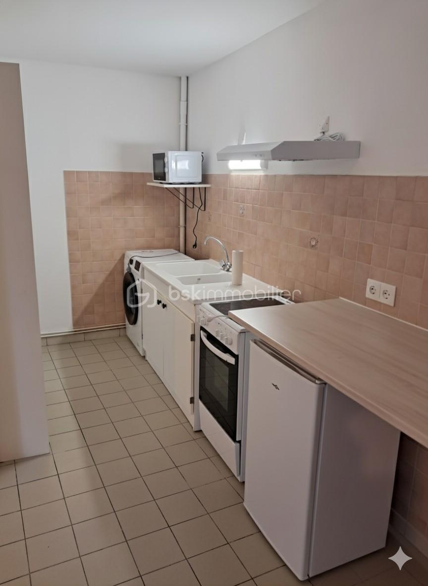 Immeuble mixte de 102 m² - thumbnail_1765781521430.jpg