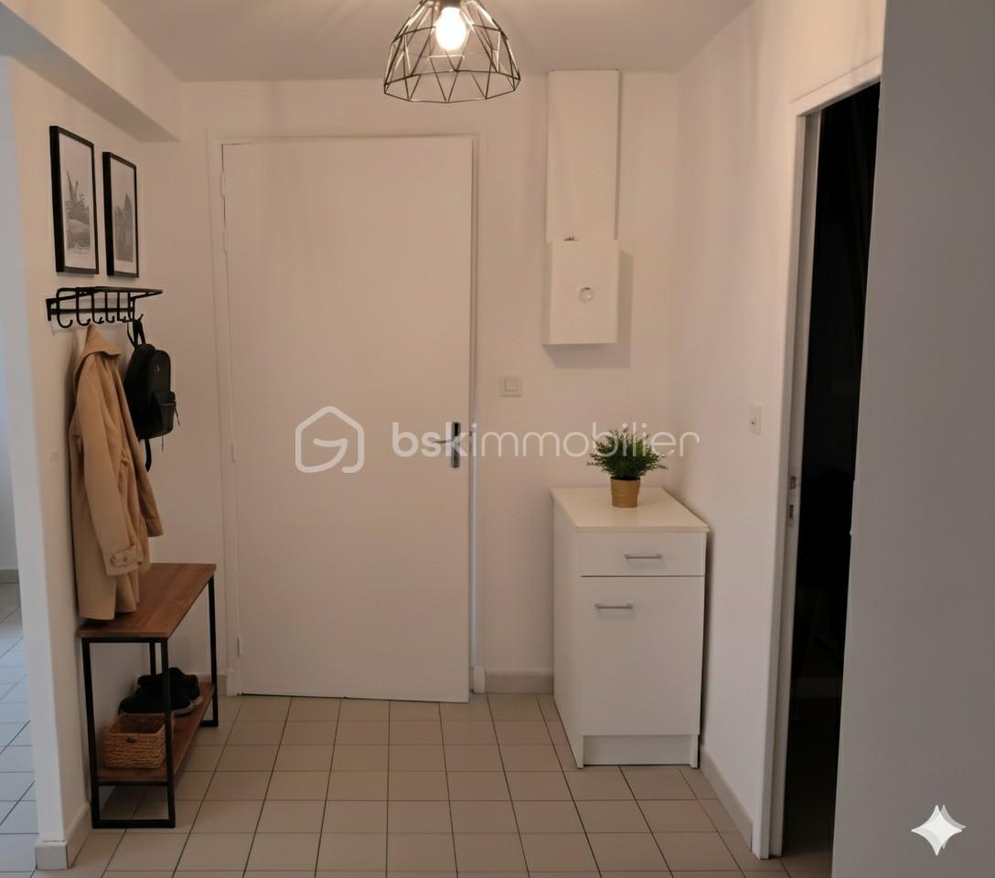 Immeuble mixte de 102 m² - thumbnail_1765869164698.jpg