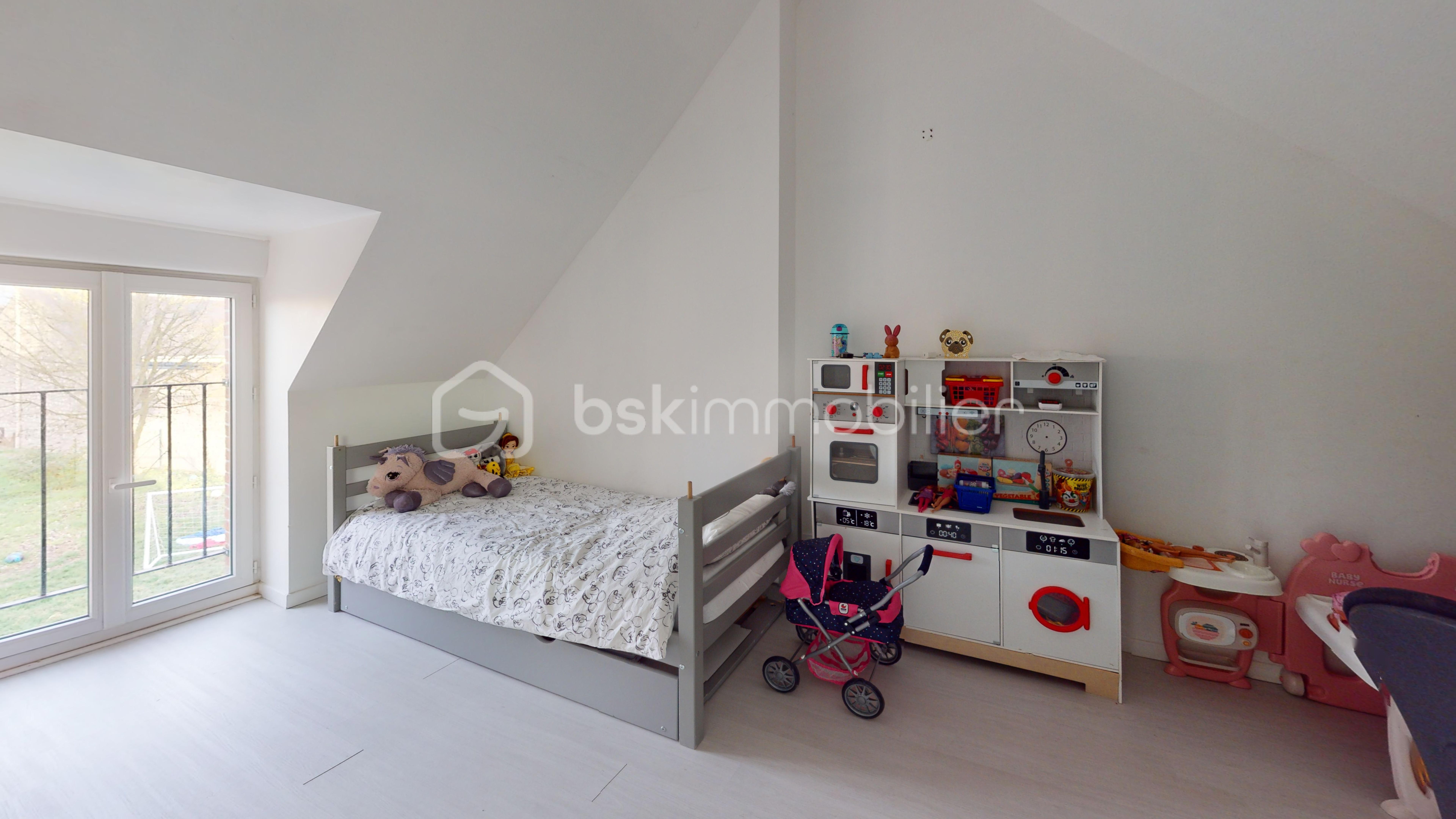 Maison de 81 m² - 4-Rue-des-Gaudines-Bedroom 2.jpg
