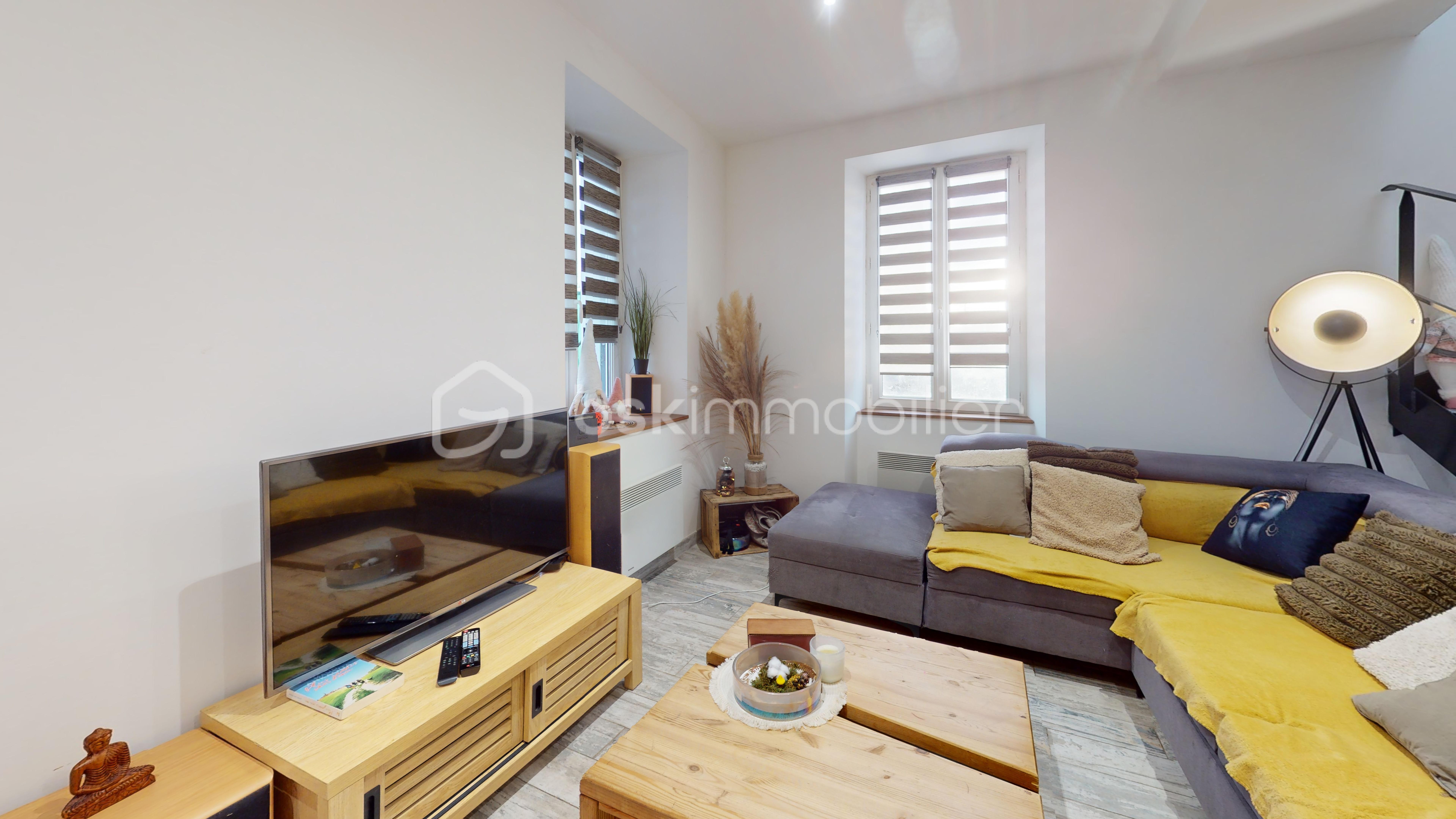 Maison de 81 m² - 4-Rue-des-Gaudines-Living-Room 1.jpg
