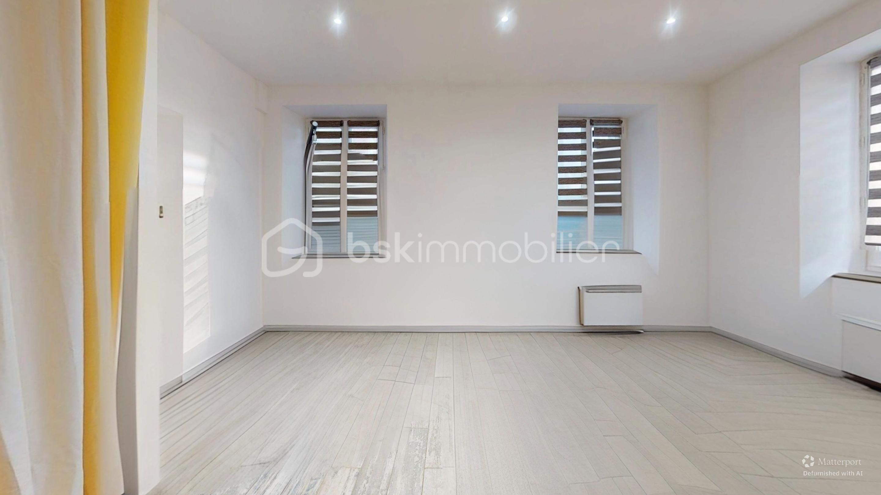 Maison de 81 m² - 4-Rue-des-Gaudines-Living-Room-Defurnished 1.jpg