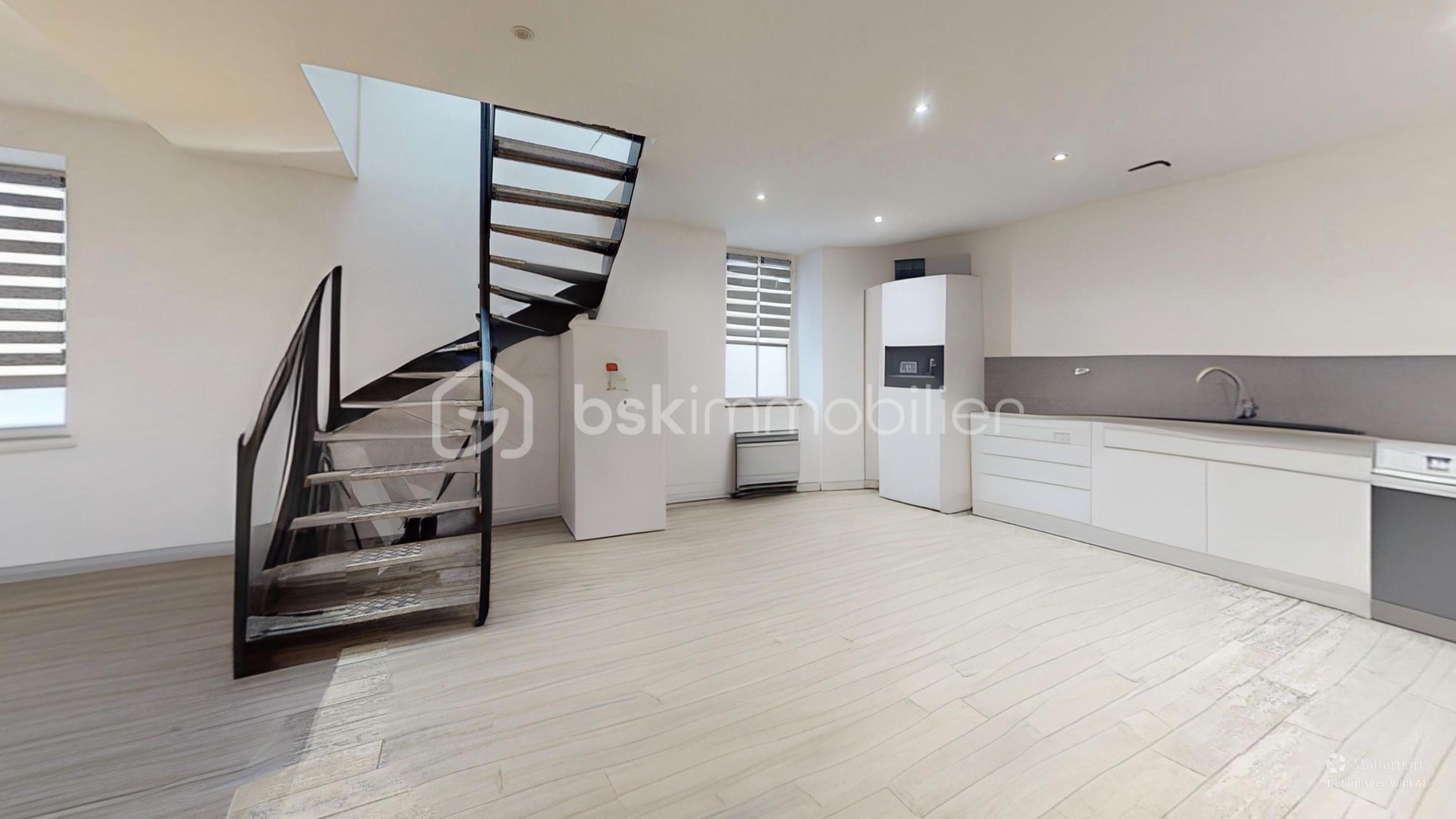Maison de 81 m² - 4-Rue-des-Gaudines-Living-Room-Defurnished 2.jpg