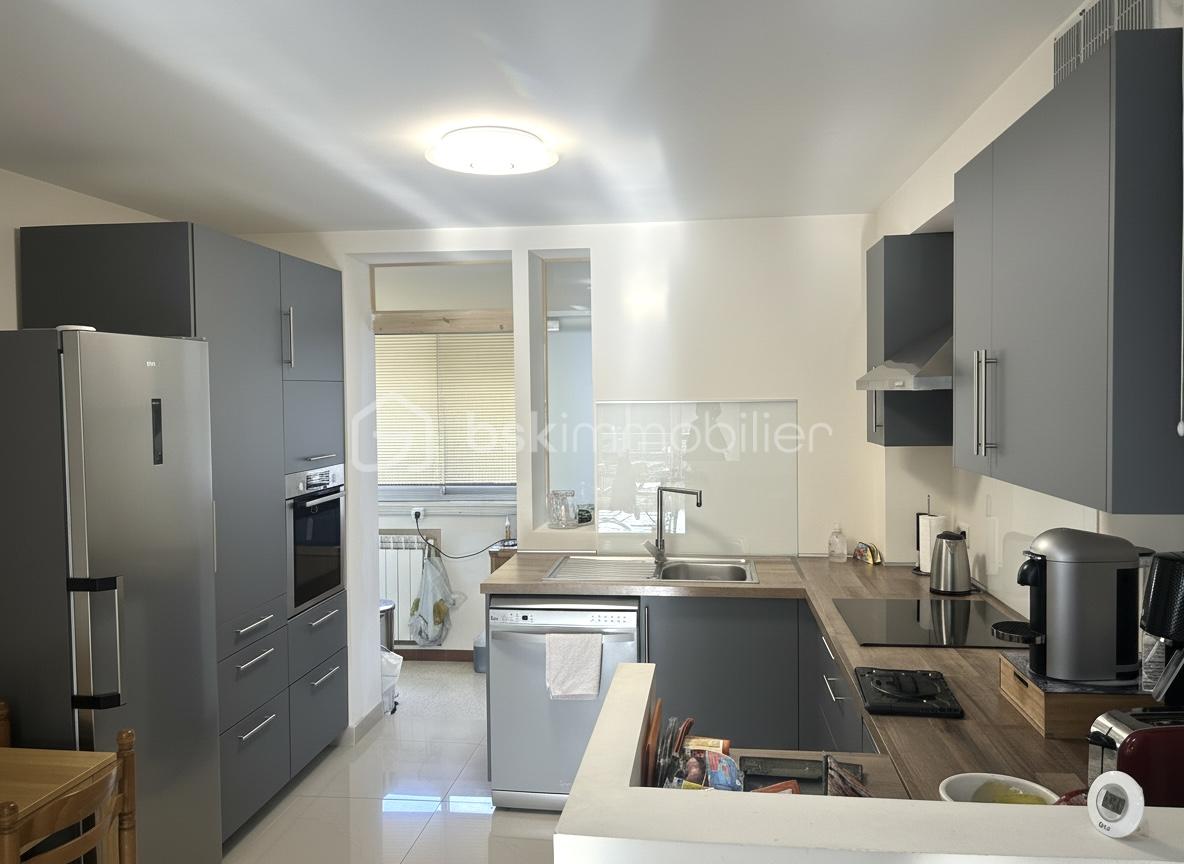 Appartement de 83 m² - generated_2025-11-25T11_00_46.303.jpeg