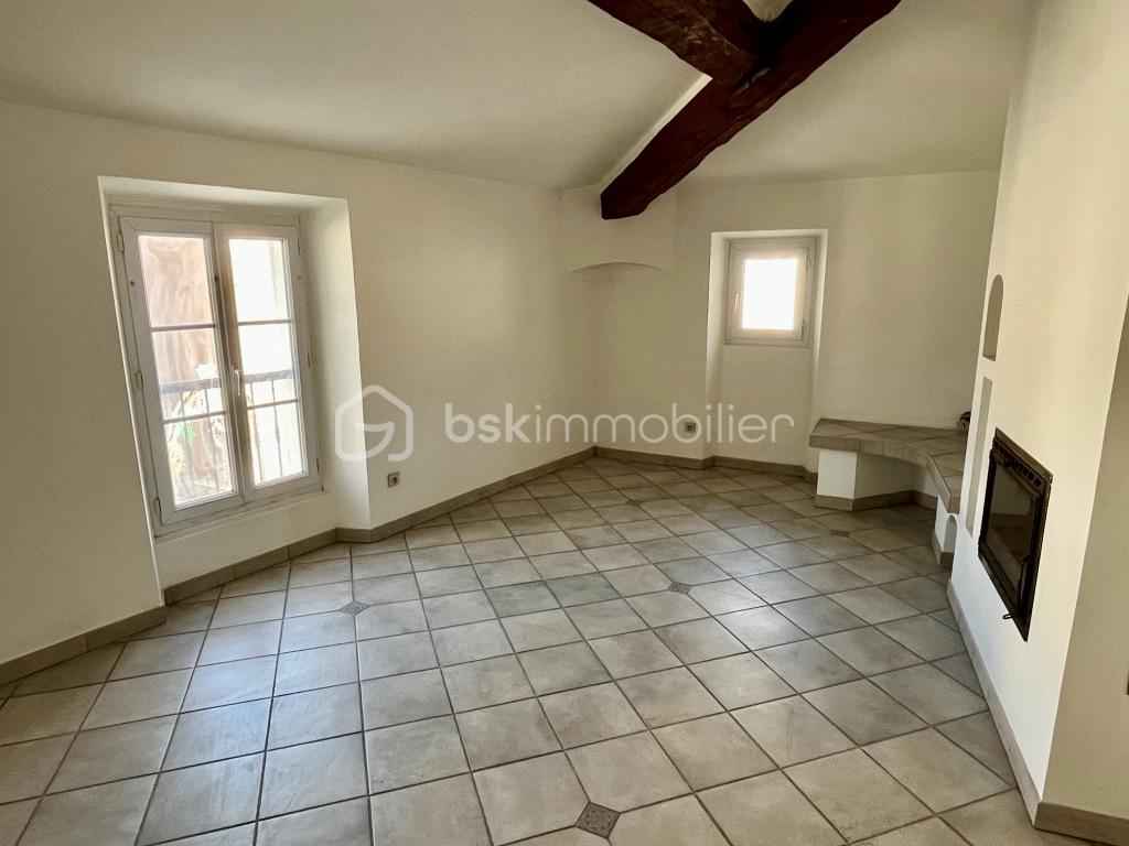 Appartement de 81 m² - UMy9no3XQVy00GLon%gXPA_thumb_2acd.jpg