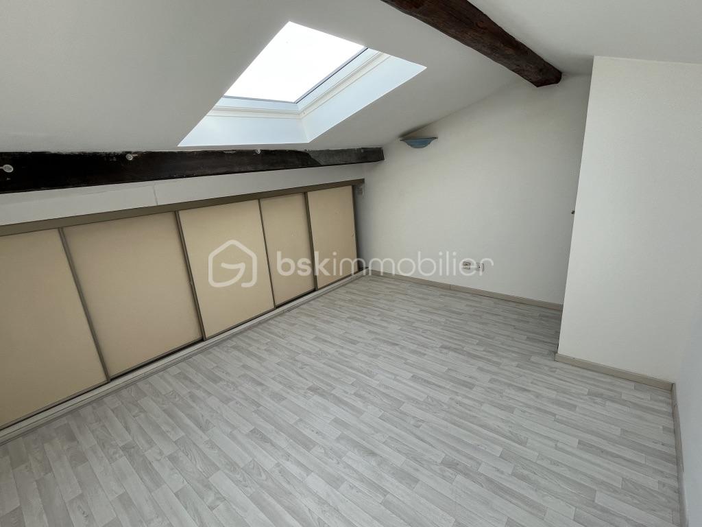 Appartement de 81 m² - UNADJUSTEDNONRAW_thumb_2ac8.jpg