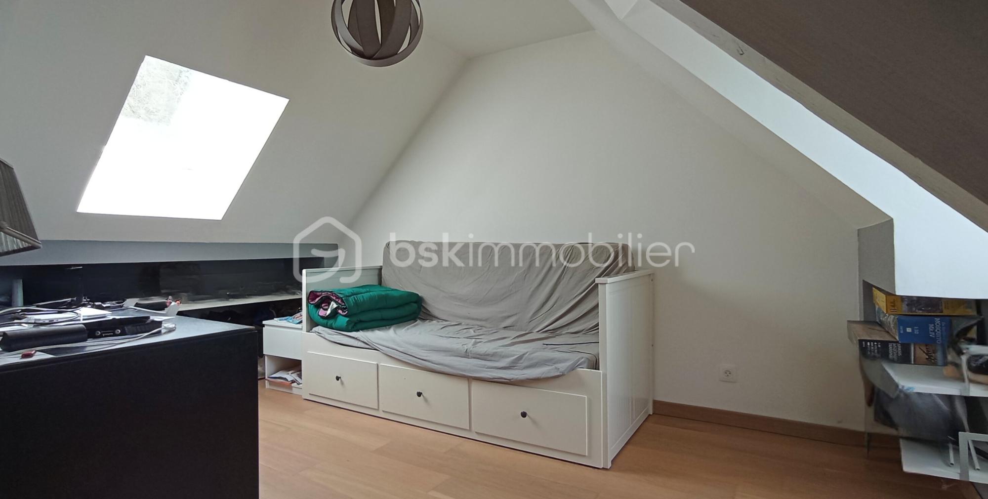 Maison de 120 m² - chambre 1 étage (2).png
