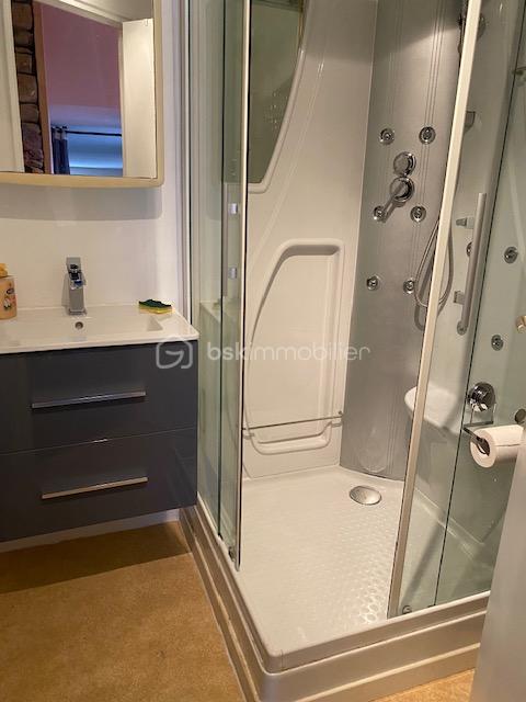 Maison de village de 72 m² - Salle d'eau.jpg