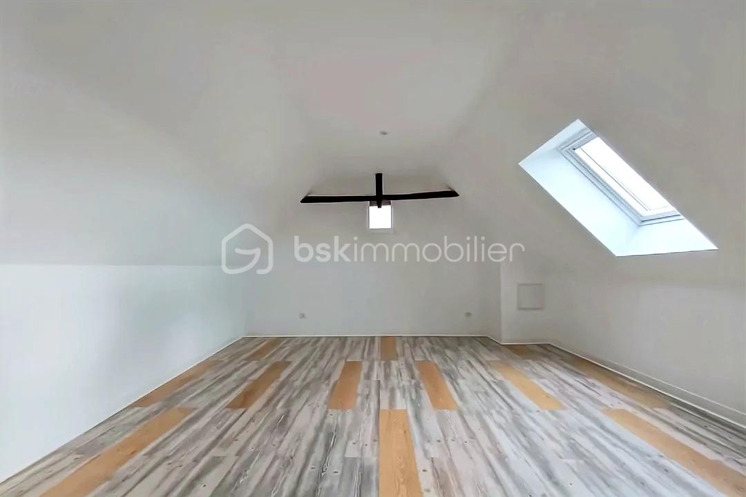 Maison de 110 m² - hoqi-1ec5f33d8d404e428f6ea8d4ad38060d.jpg