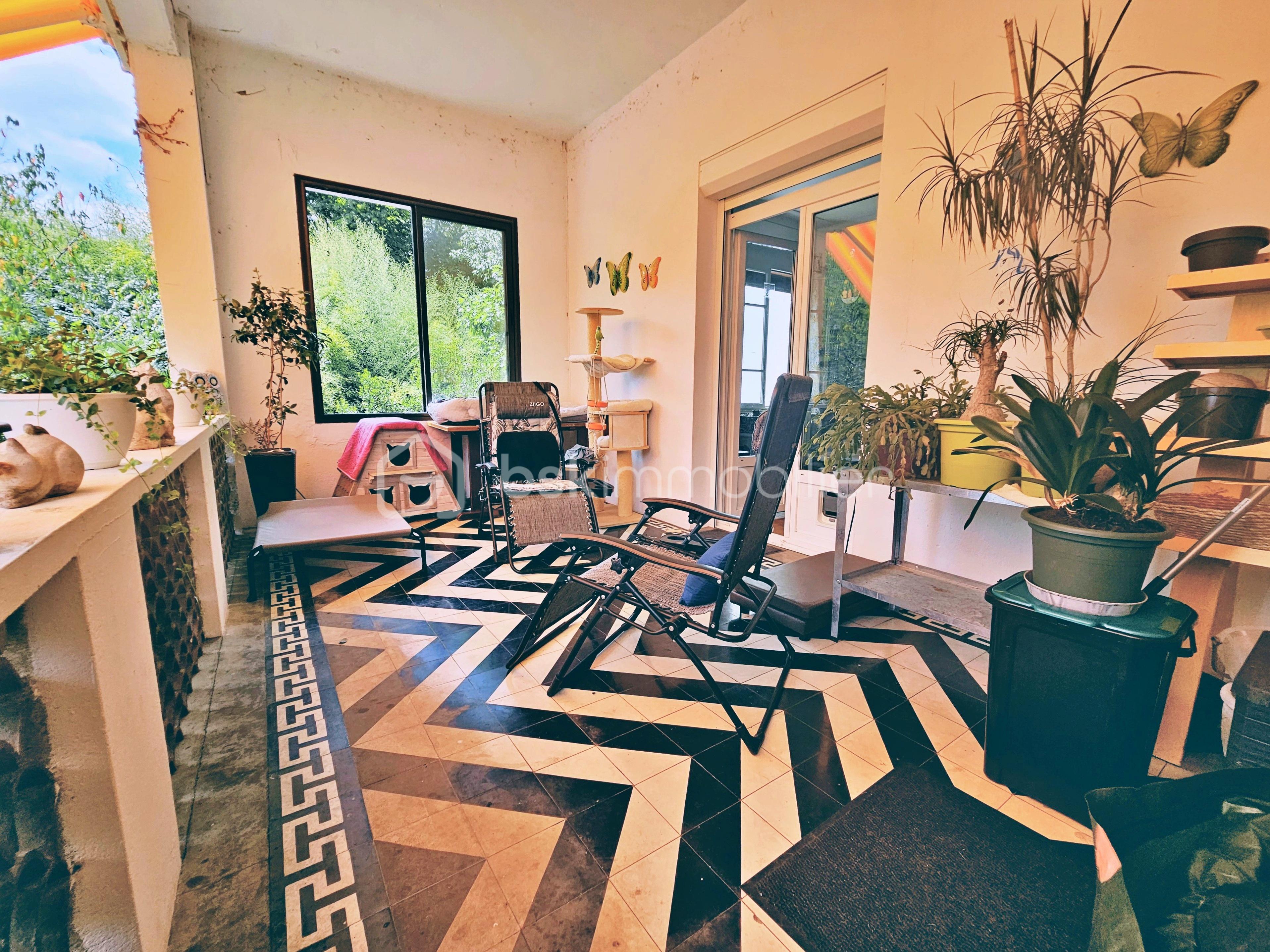 Maison d hote de 265 m² - TERRASSE RDC.jpg