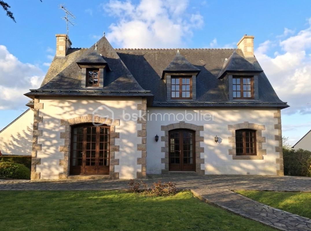 Gemini_Generated_Image_xn6xg4xn6xg4xn6x (1).png