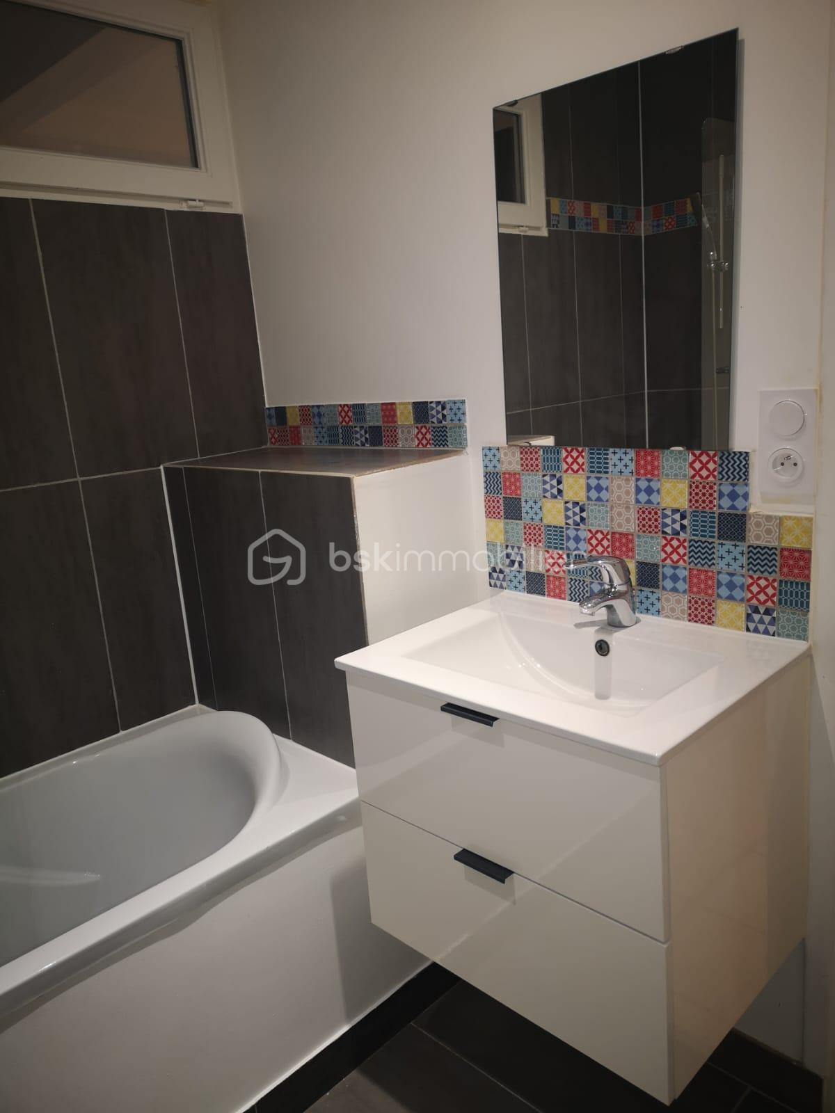 Immeuble de 128,04 m² - PHOTO-2025-10-28-11-35-30 3.jpg