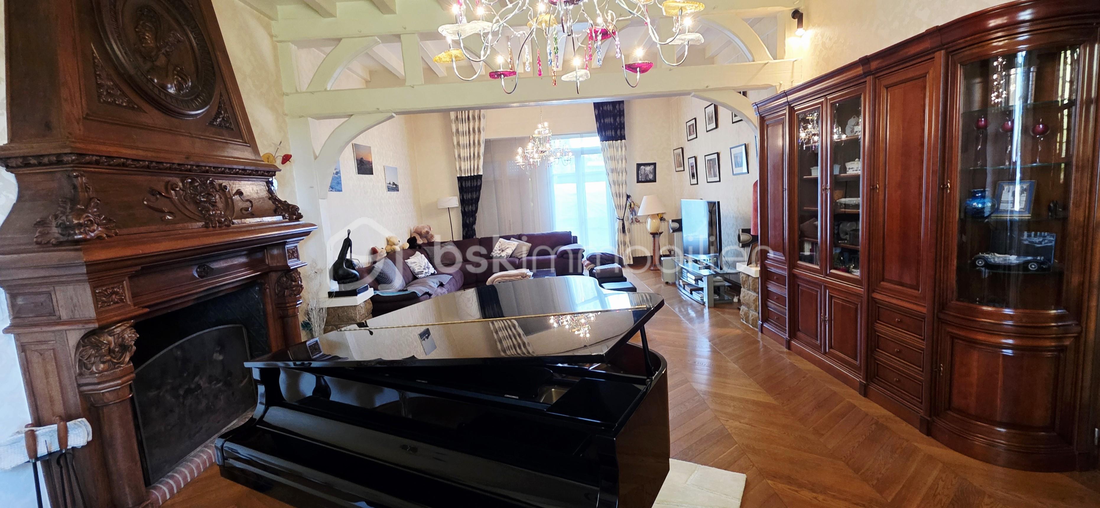 Maison de 353 m² - 20251008_152408.jpg