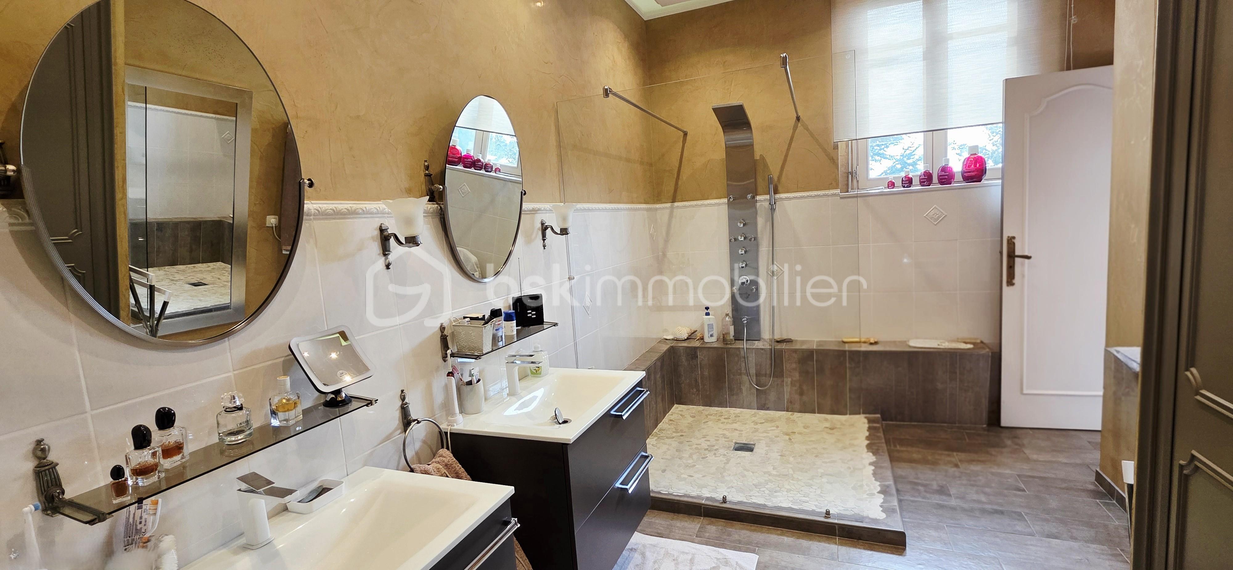 Maison de 353 m² - 20251008_151451(1).jpg