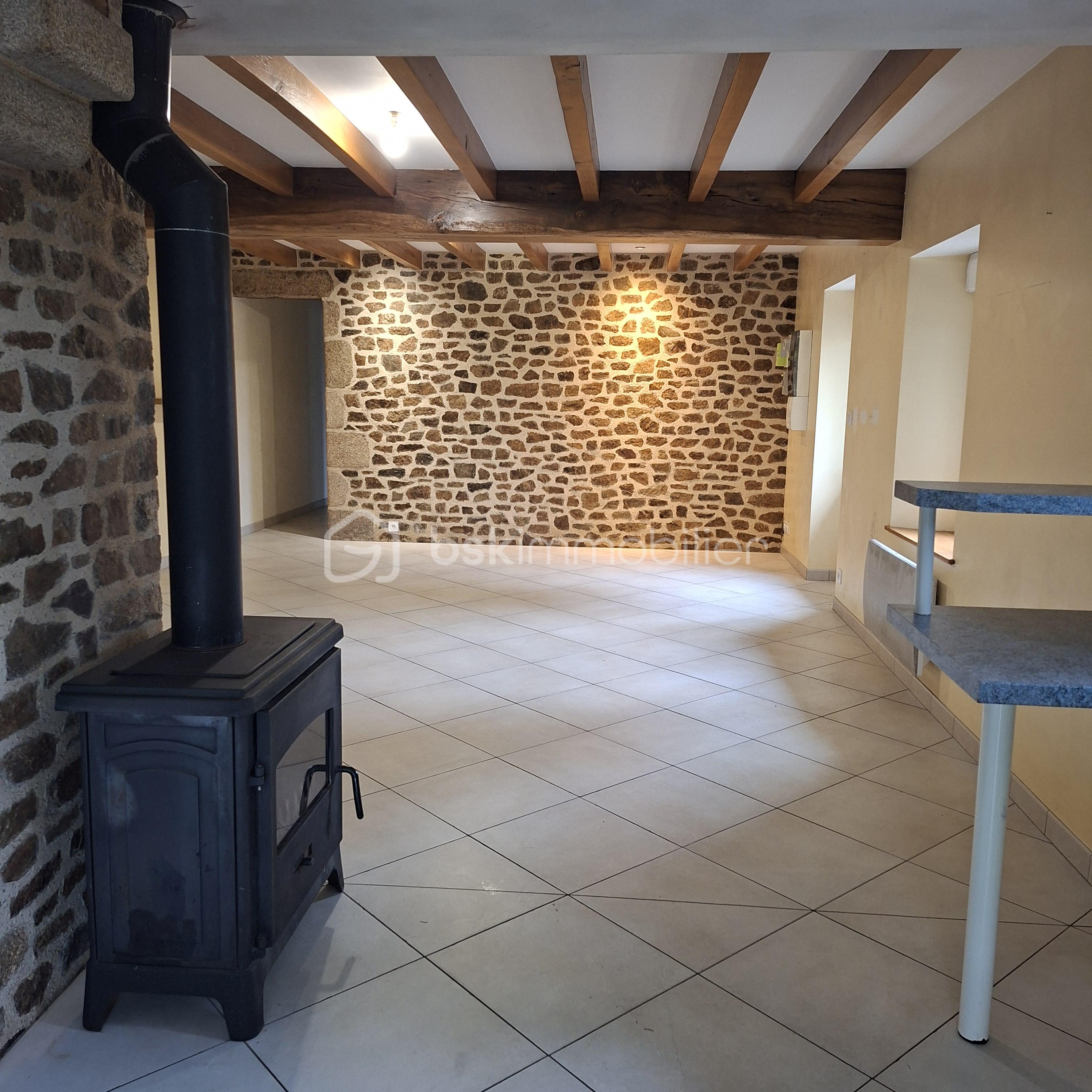 Maison en pierre de 74 m²