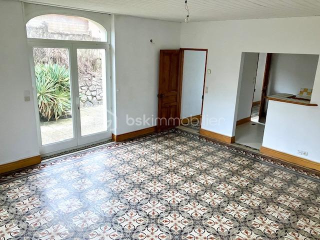 vincent séjour vers fenêtre.jpeg