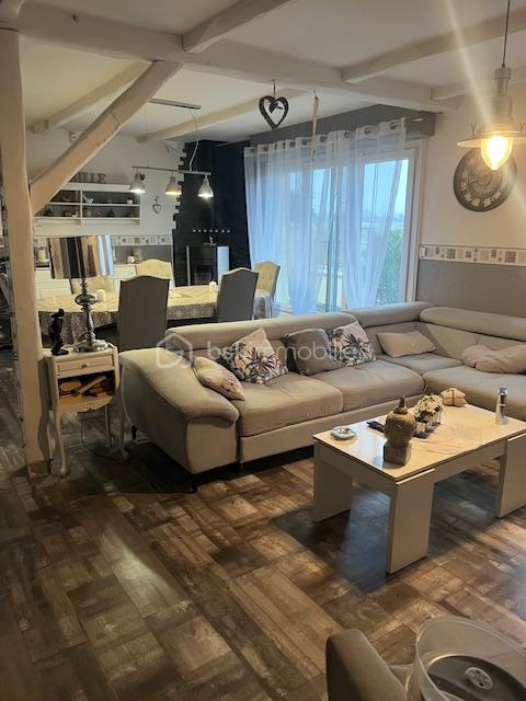 Pavillon de 132 m² - salon 3.jpg