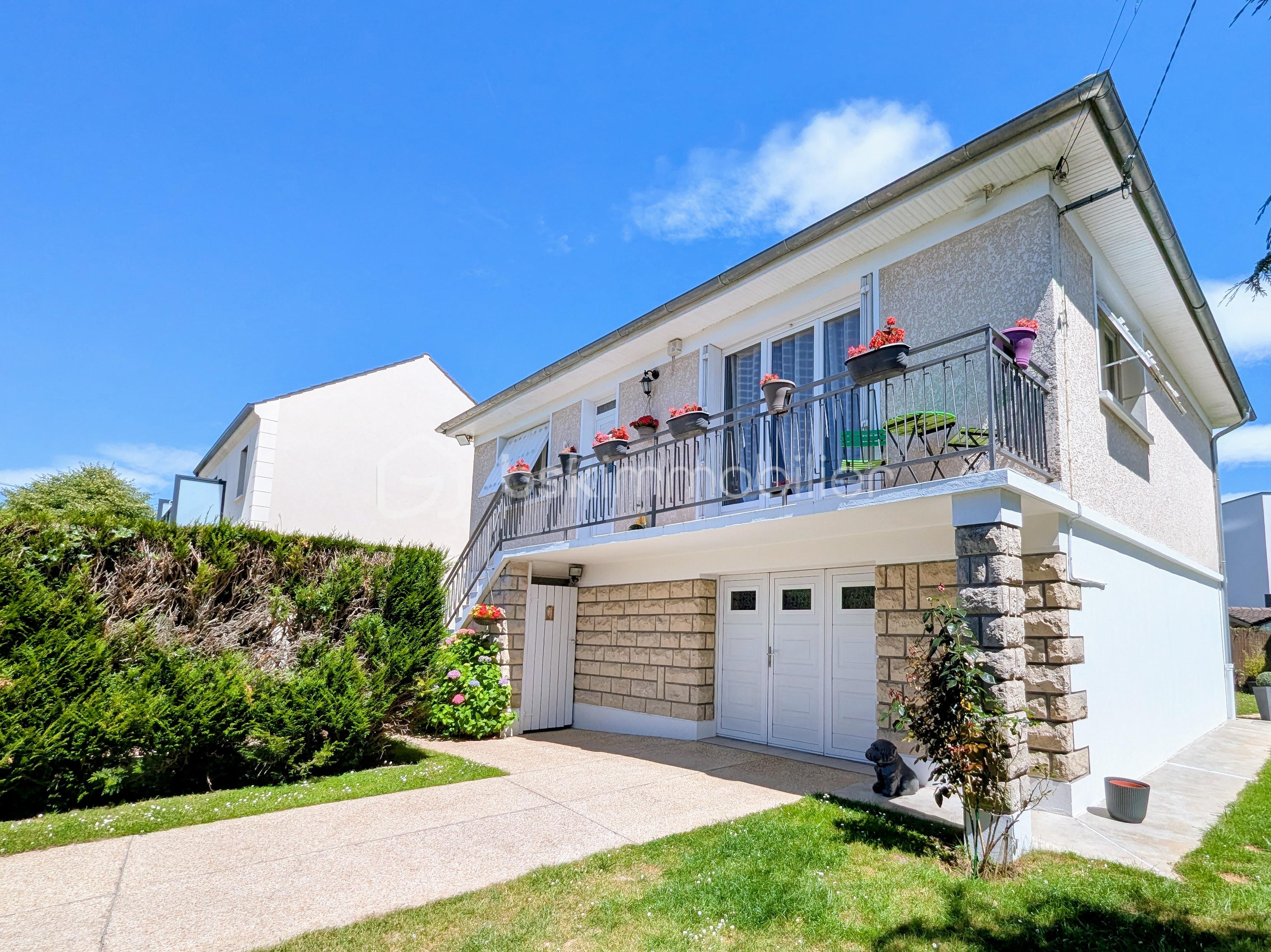 magnifique maison a vendre 77330.jpg