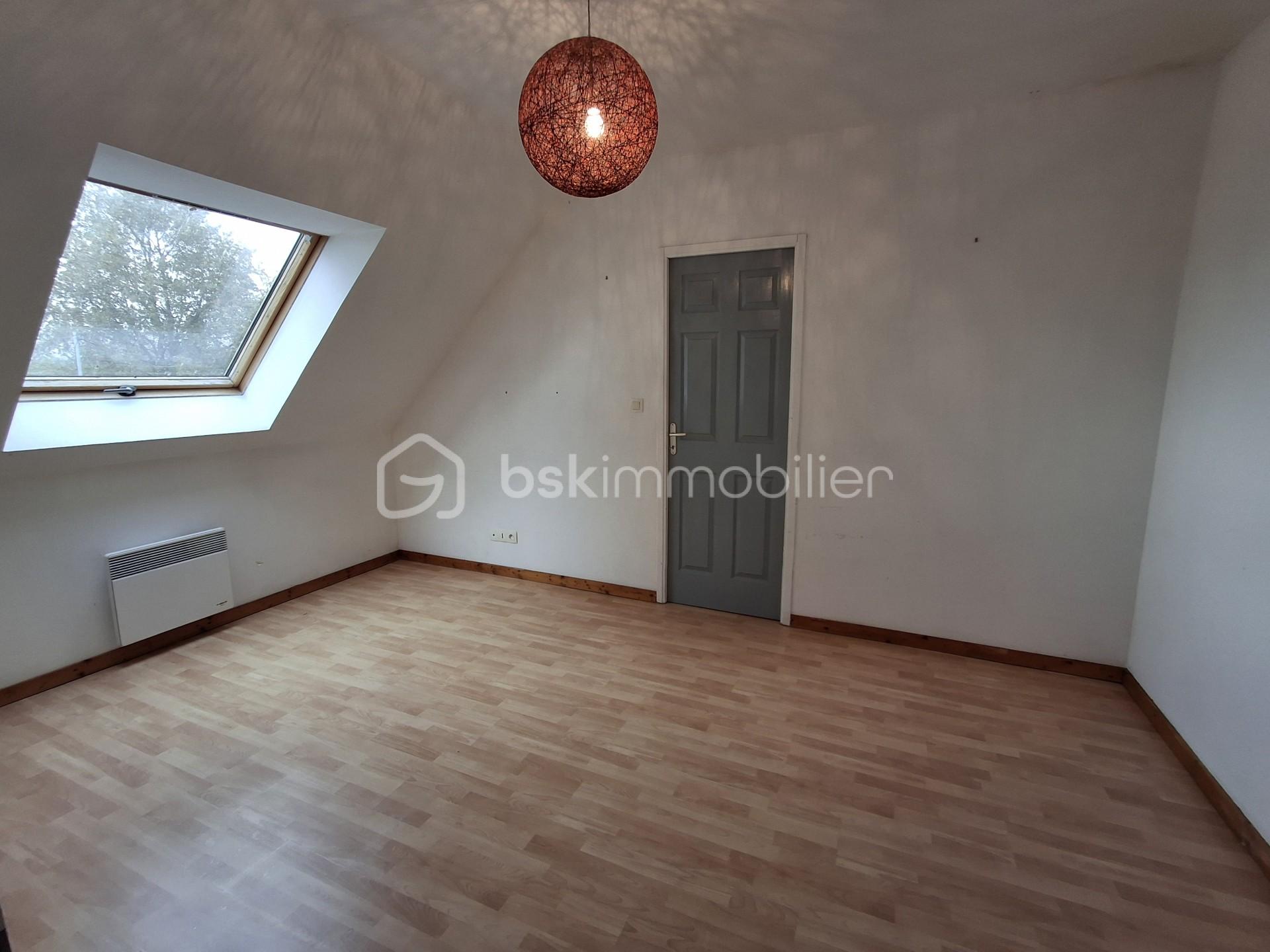 Maison de 114 m² - ch étage vers grenier au dessus garage paysage.jpg